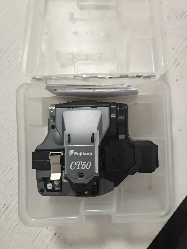 New Fujikura CT-50 Optical Fiber Cleaver Cut Cutting Tools Fast shipping via DHL New Fujikura CT-50 Optical Fiber Cleaver Cut Cutting Tools Fast shipping via DHL