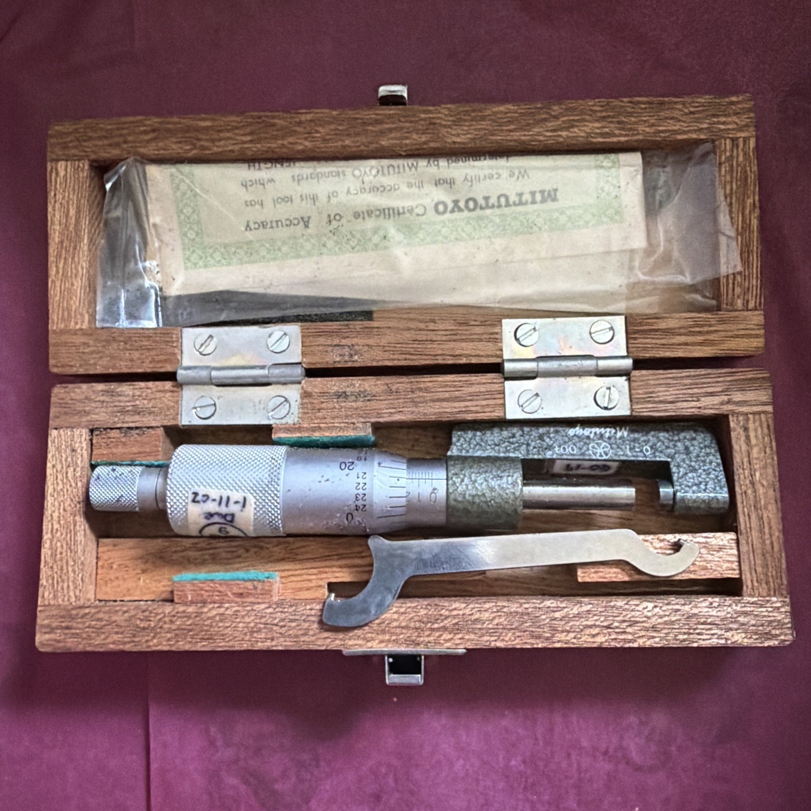 Vintage Mitutoyo Groove Micrometer with Original Case Vintage Mitutoyo Groove Micrometer with Original Case