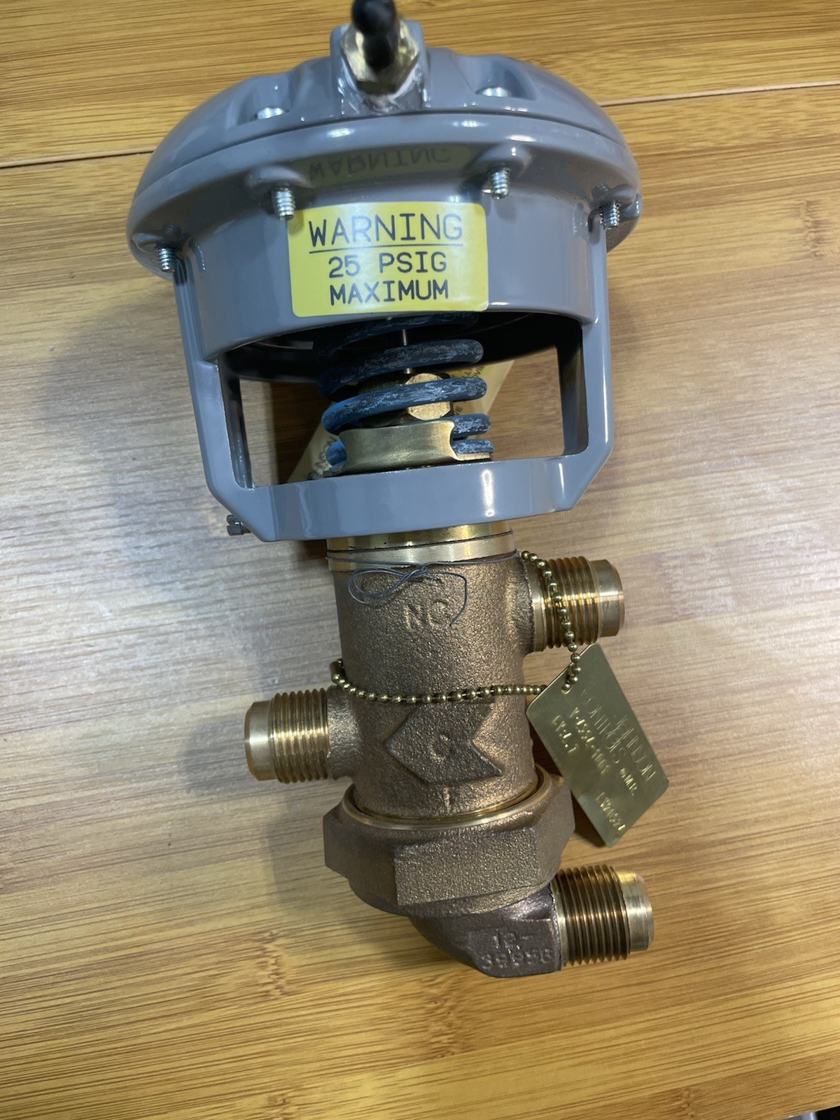 NEW Johnson Controls HVAC Valve V-4334-1001 3-Way Valve - 4.7 Cv, 250PSI NEW Johnson Controls HVAC Valve V-4334-1001 3-Way Valve - 4.7 Cv, 250PSI