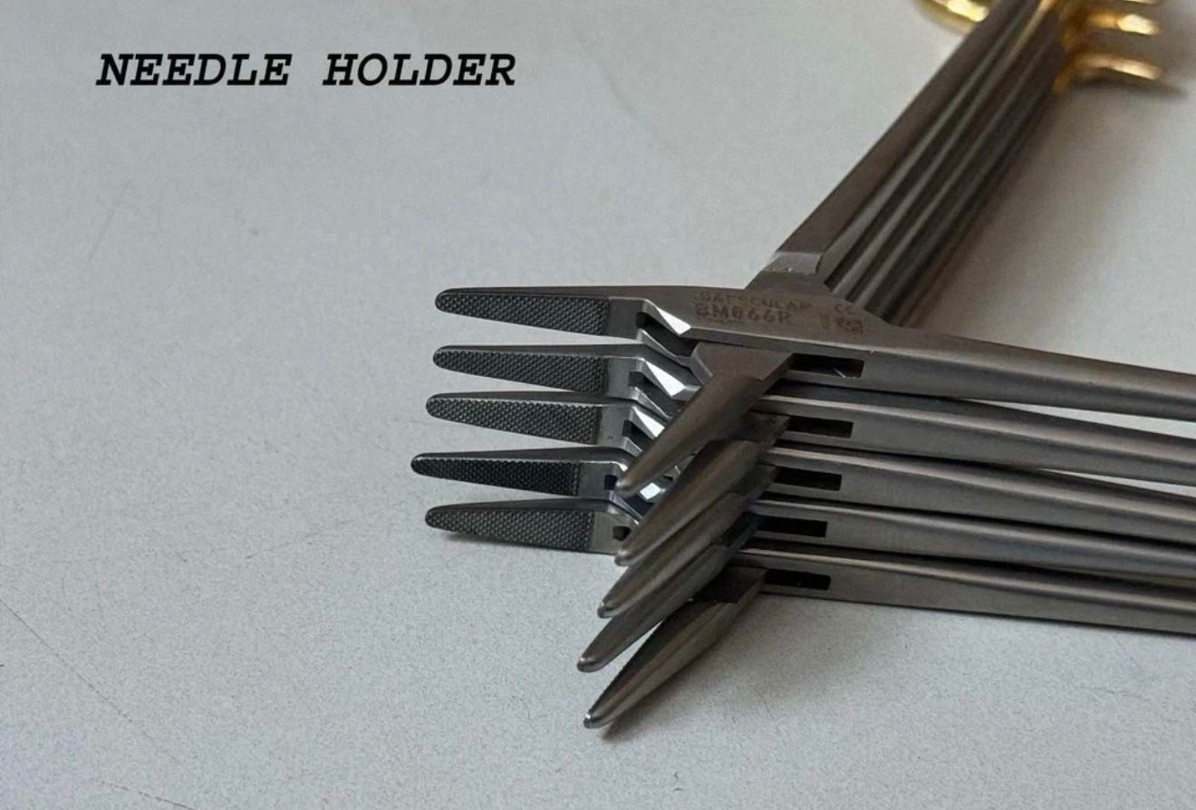 Aesculap BM066R ( LOT OF 5 ) 180mm Needle Holder FINE GRIP 7 Aesculap BM066R ( LOT OF 5 ) 180mm Needle Holder FINE GRIP 7