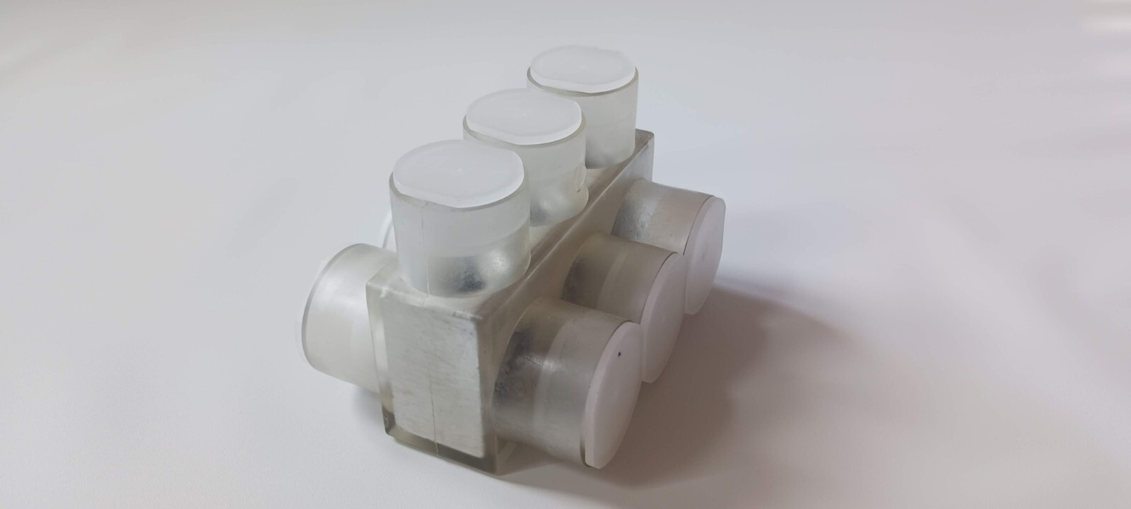 Panduit PCSB600-3Y 600 KCMIL-#6STR AL9CU Multi-tap Connector Double-sided Clear 