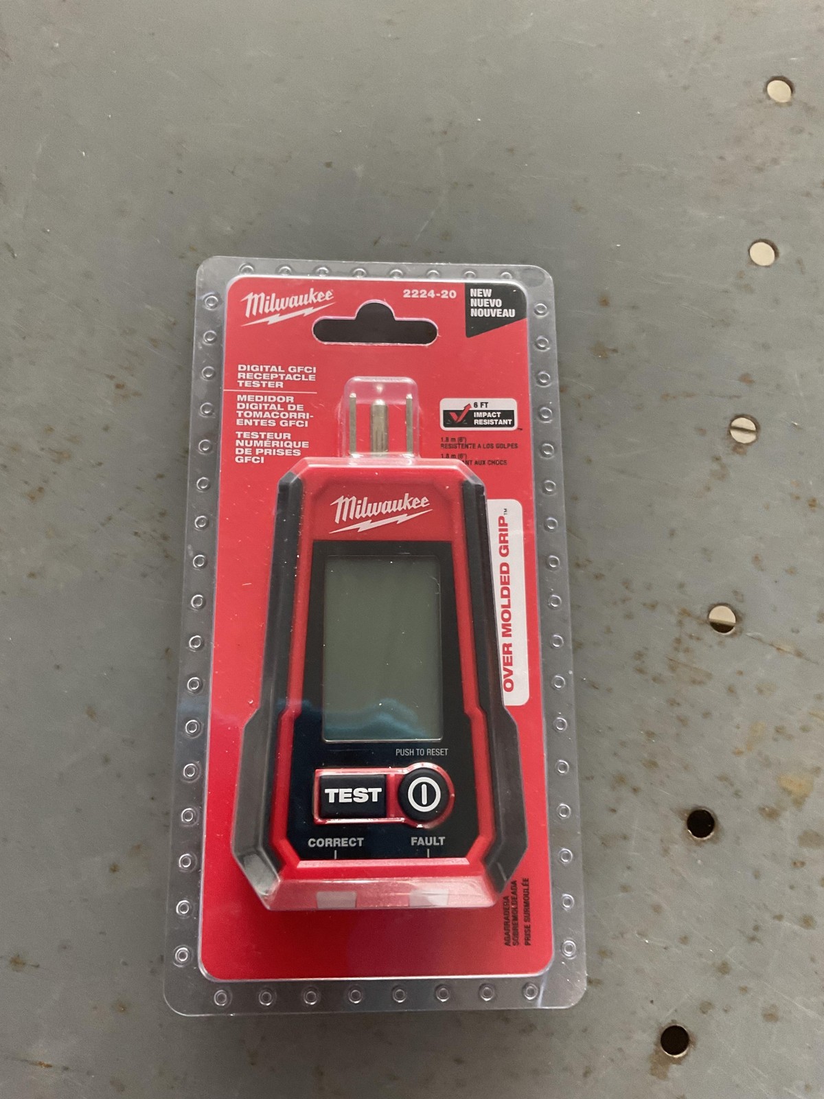 Milwaukee 2224-20 Digital GFCI Receptacle Tester 135V CAT II Low Voltage Tool Milwaukee 2224-20 Digital GFCI Receptacle Tester 135V CAT II Low Voltage Tool
