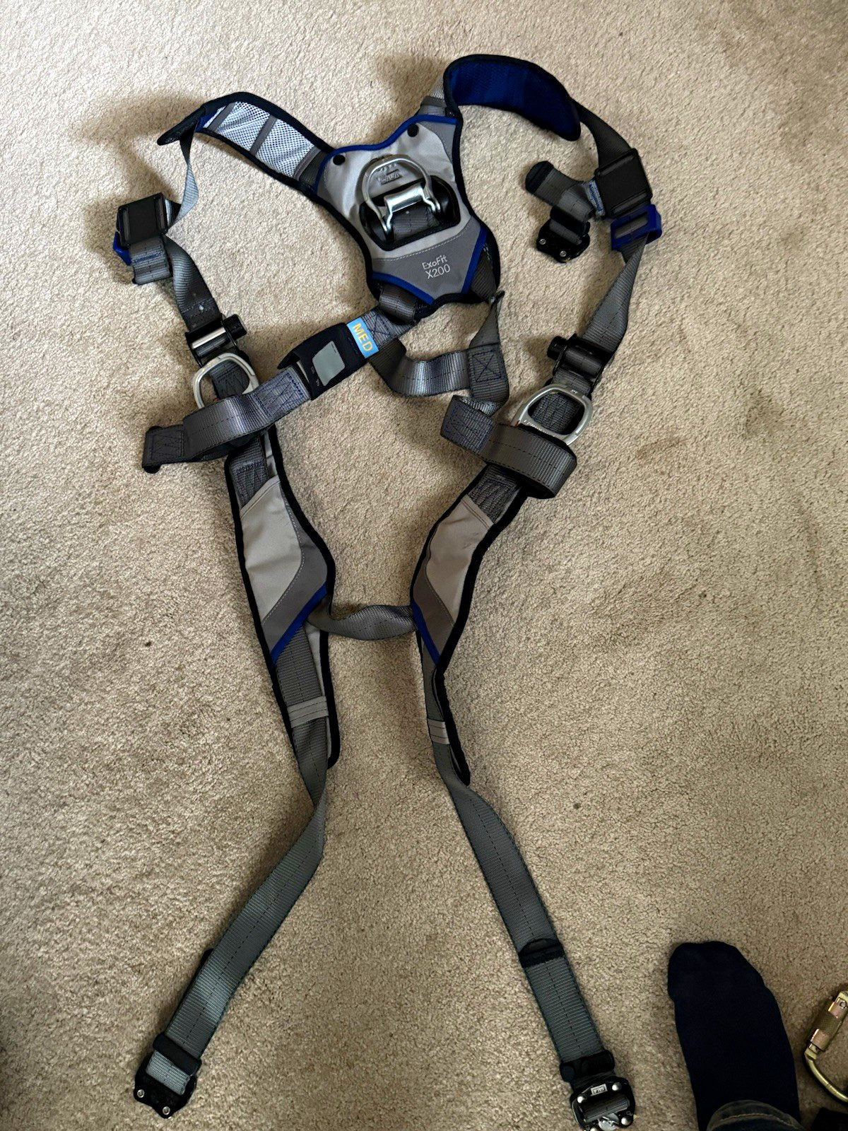 3M DBI-SALA ExoFit X200 Full Body Safety Harness, Medium (M)