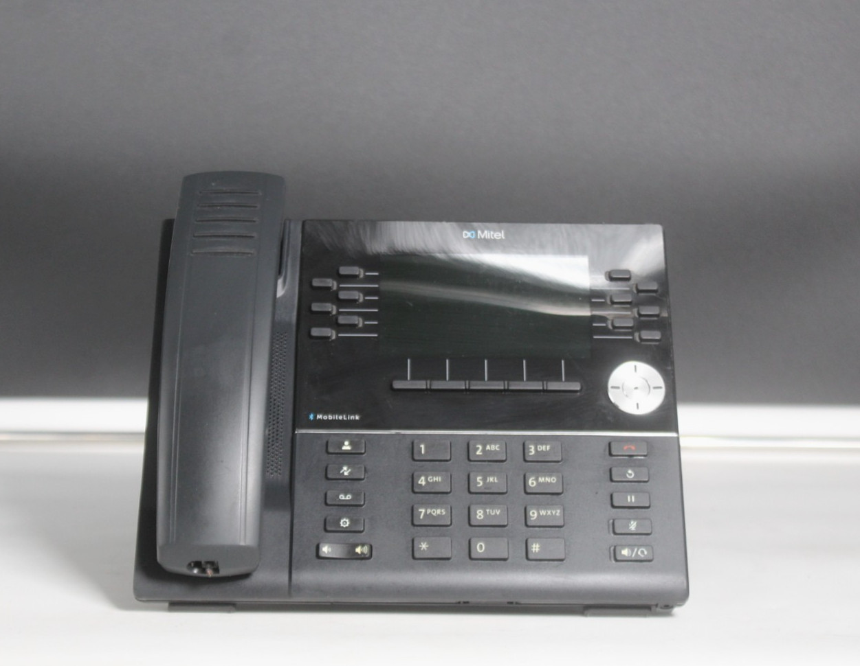Lot of 5 Mitel 6930 50006769 IP Office Phones w/ Handsets & Stands Lot of 5 Mitel 6930 50006769 IP Office Phones w/ Handsets & Stands
