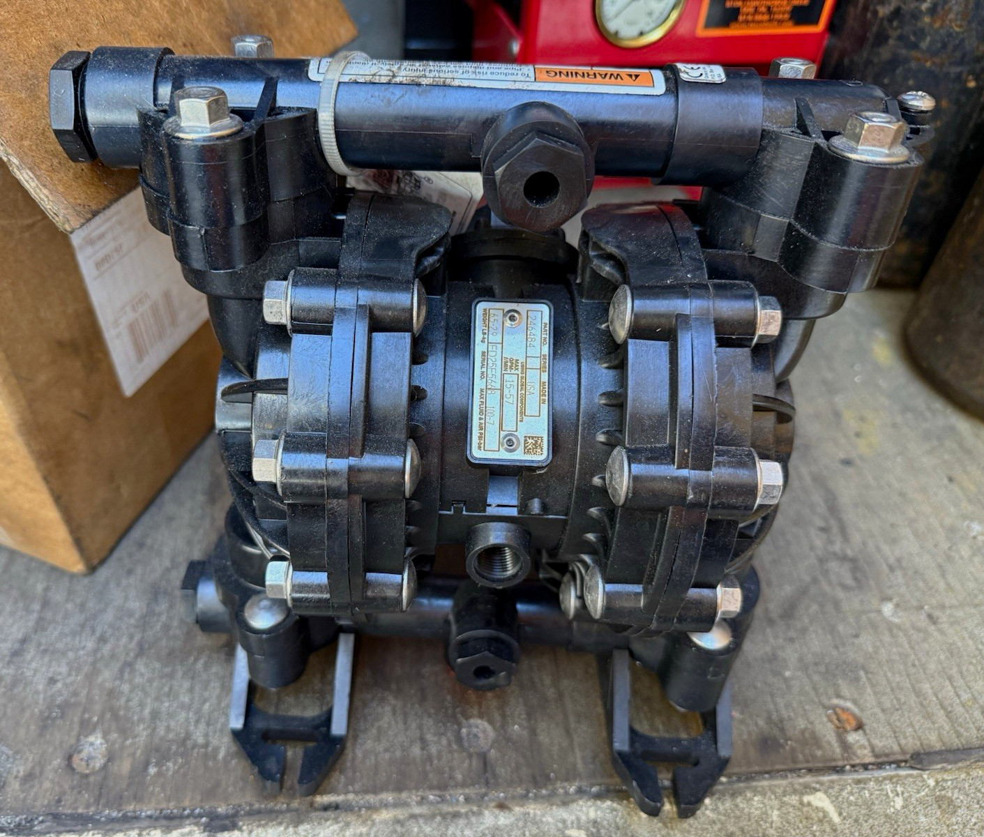 Graco Industrial Diaphragm Pump Assembly Black D34211 Graco Industrial Diaphragm Pump Assembly Black D34211