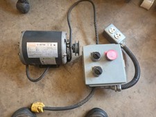 Dayton electric motor 1/3 HP 6k778k With Control box And Outlet. Works 👌  picture