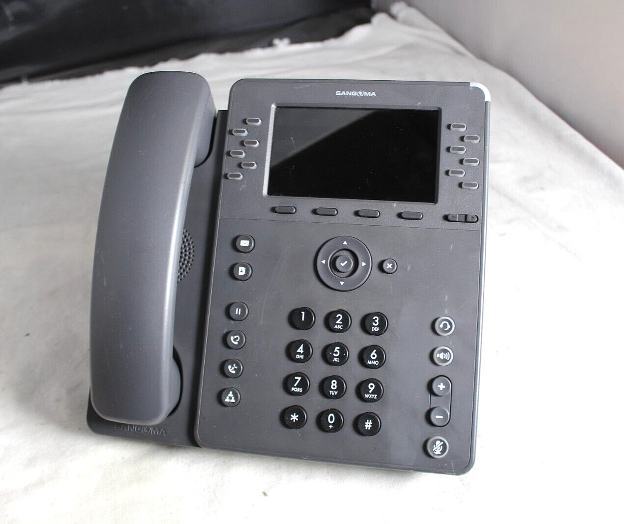 Sangoma P330 IP VoIP 12-Line HD Voice Gigabit Office Phone w/ Handset - No Stand