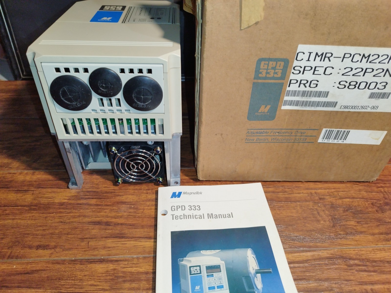 Magnetek GPD 333 DSO24 VFD AC Drive 3HP 230V Spec 22PZNI NIB/NOS Magnetek GPD 333 DSO24 VFD AC Drive 3HP 230V Spec 22PZNI NIB/NOS