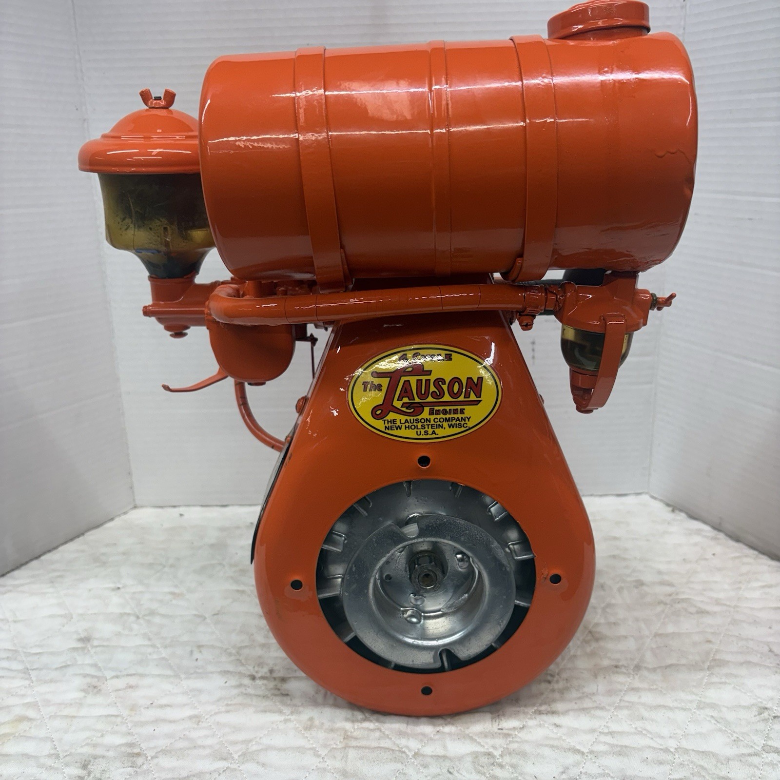 Vintage Lauson engine RSH-765 no. 5030206 no smoke or noises Vintage Lauson engine RSH-765 no. 5030206 no smoke or noises