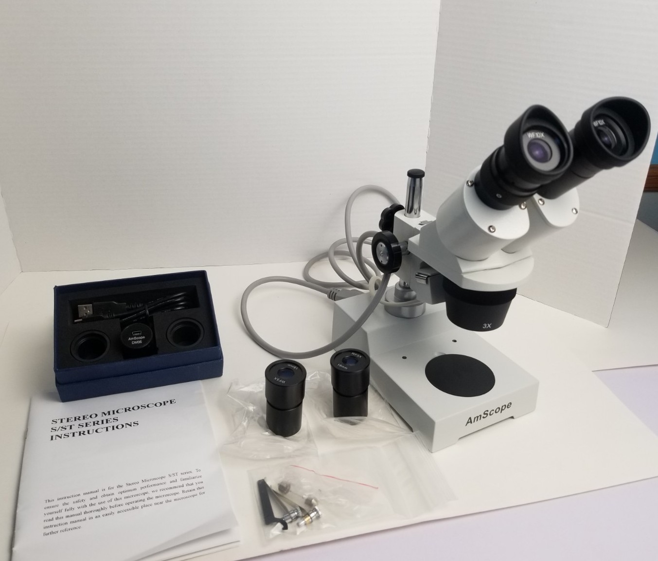 AmScope S/ST Series SE304R-P Binocular Stereo Microscope with MD35 Serie Camera