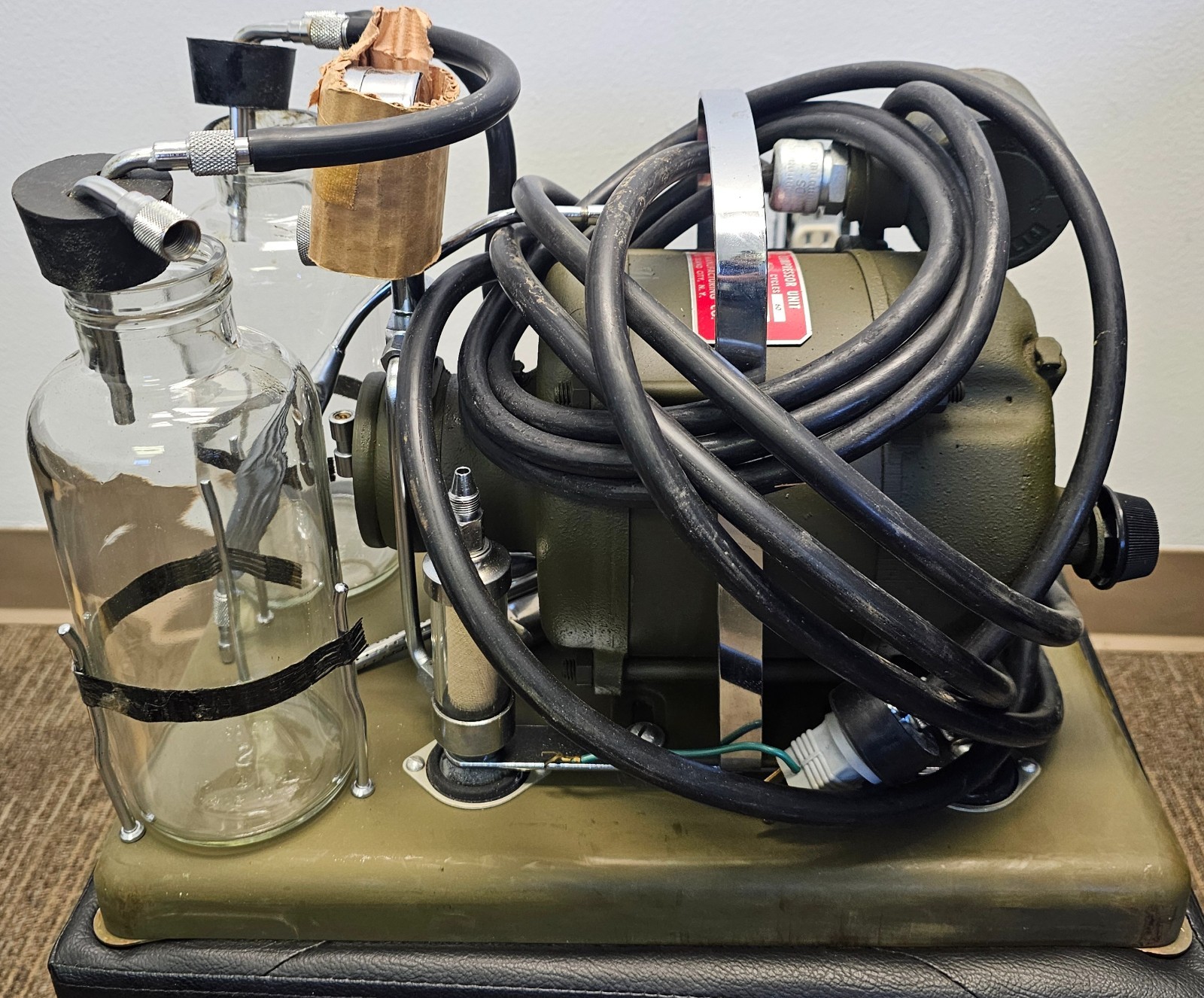 Vintage U.S Military Medical Sklar Compressor Portable Suction Apparatus Unit Vintage U.S Military Medical Sklar Compressor Portable Suction Apparatus Unit