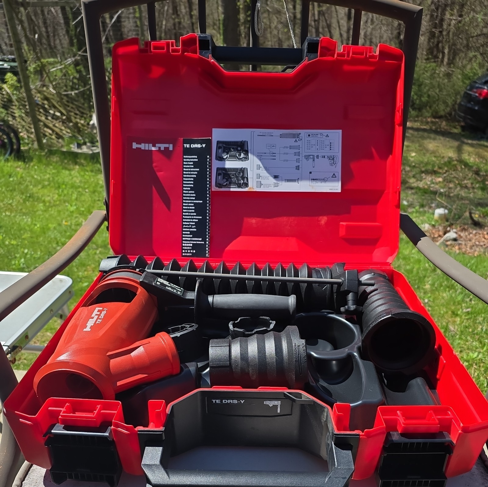 Hilti Te DRS-Y Dust Removal System . Never used. Hilti Te DRS-Y Dust Removal System . Never used.