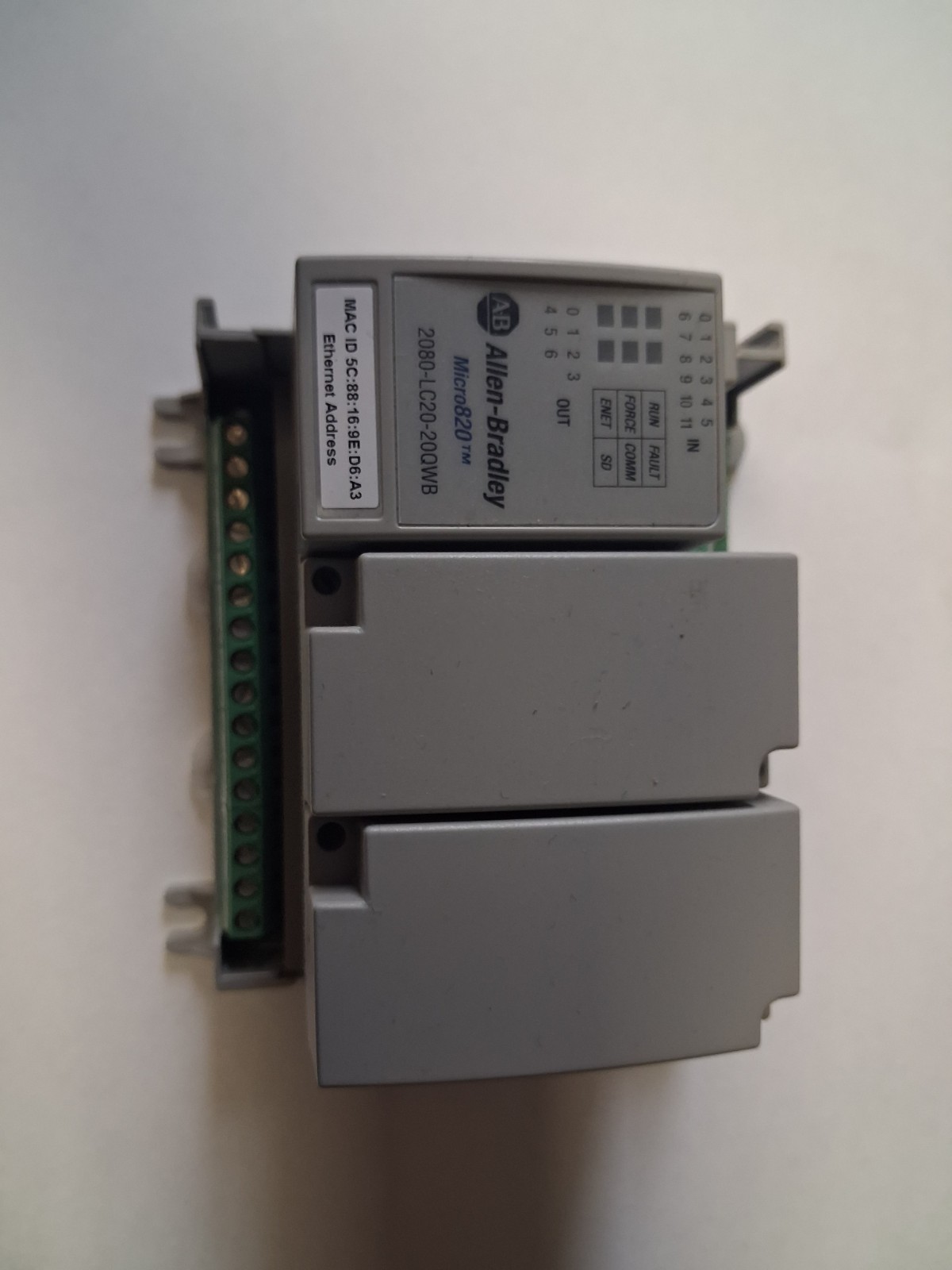 ALLEN BRADLEY 2080-LC20-20QWB Micro820 PLC ALLEN BRADLEY 2080-LC20-20QWB Micro820 PLC