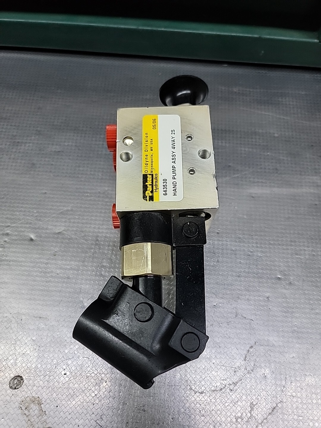 Parker Oildyne Hand Pump Assy 4way 2s Parker Oildyne Hand Pump Assy 4way 2s