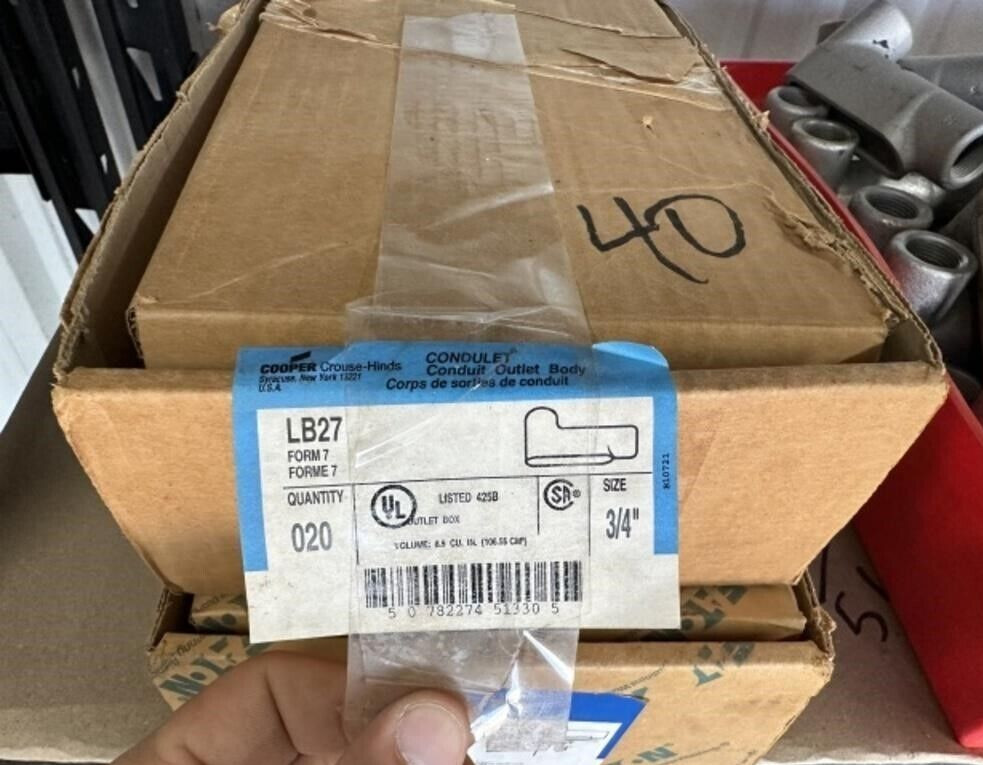 Crouse-Hinds Condulet Form 7 outlet body, Feraloy iron alloy, Box of 20, 3/4 LB Crouse-Hinds Condulet Form 7 outlet body, Feraloy iron alloy, Box of 20, 3/4 LB