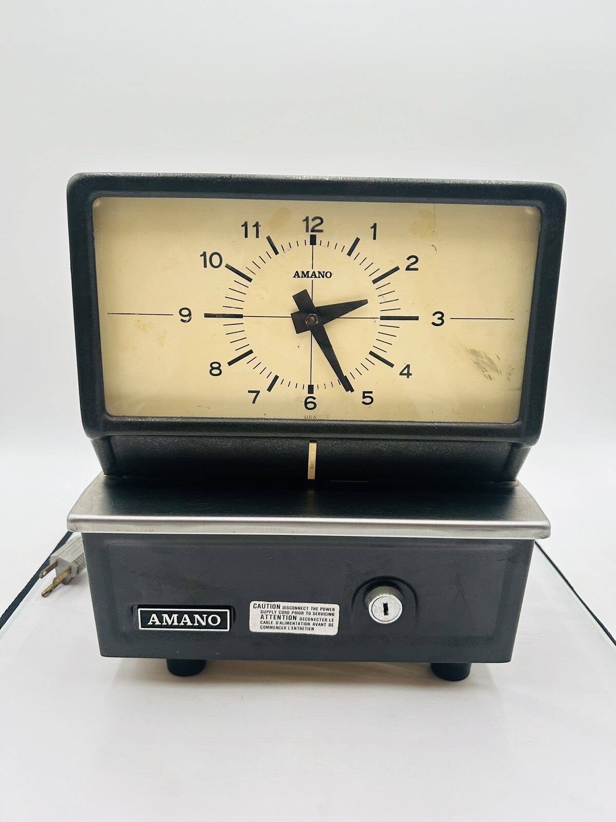 VINTAGE AMANO TIME RECORDER Punch Clock 5409 Untested Power On NO KEYS & Manual VINTAGE AMANO TIME RECORDER Punch Clock 5409 Untested Power On NO KEYS & Manual