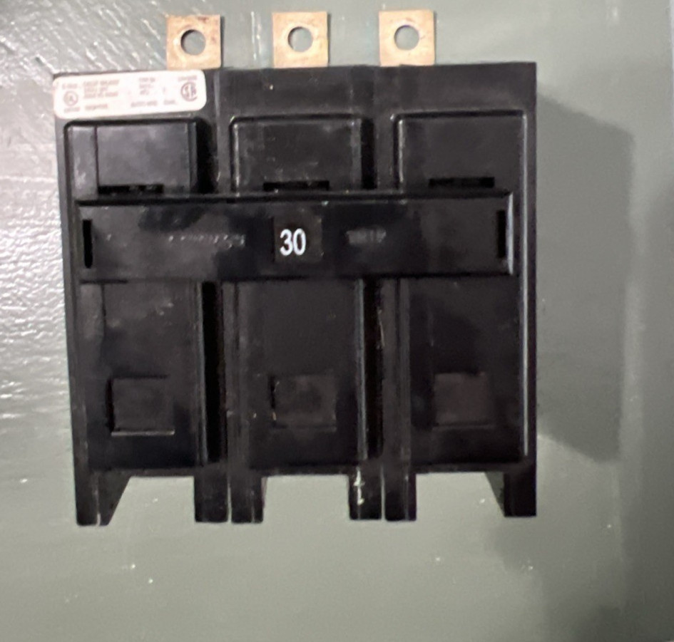 Eaton BAB3030H 3 Pole 30 Amp Type BA Circuit Breaker 240V 30A 3P 🟥