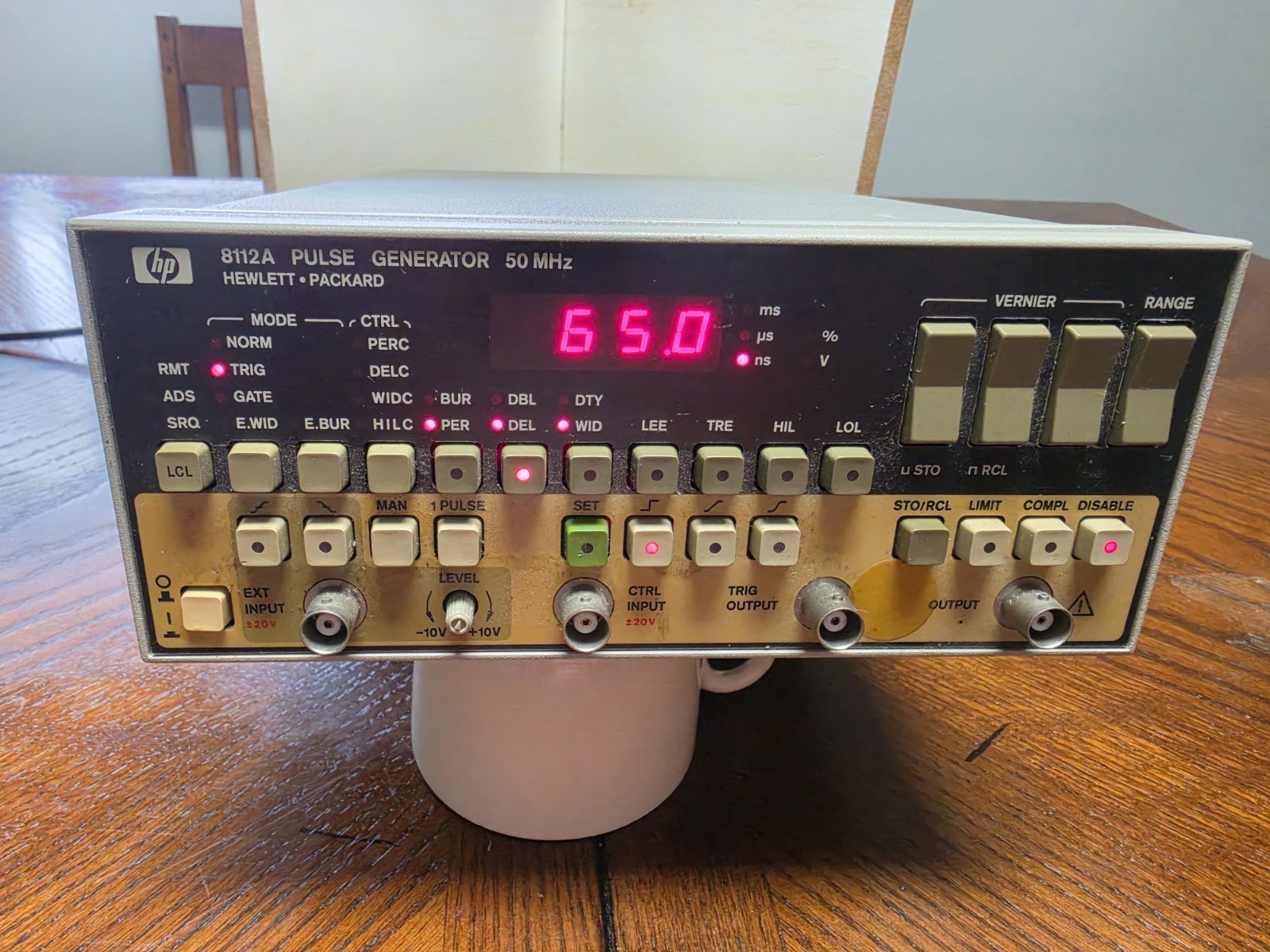 HP 8112A 50MHz Pulse Generator E12 Error AS-IS Parts Repair