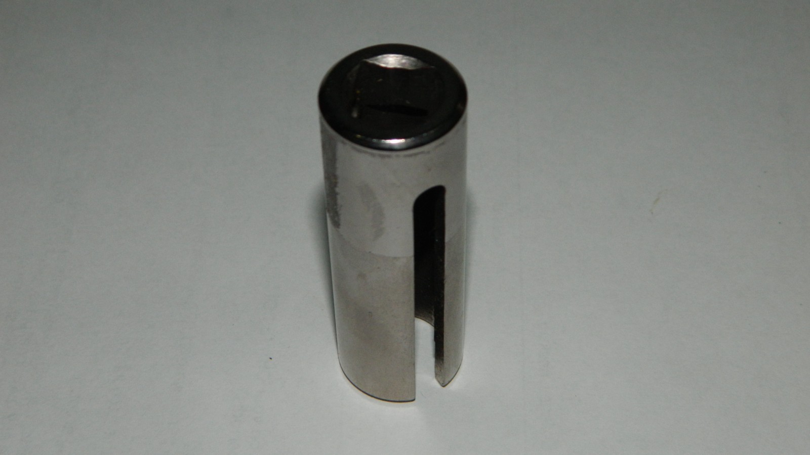 J-45643 SPX Kent Moore DETROIT DIESEL SERIES 50/60 SENSOR SOCKET J-45643 SPX Kent Moore DETROIT DIESEL SERIES 50/60 SENSOR SOCKET