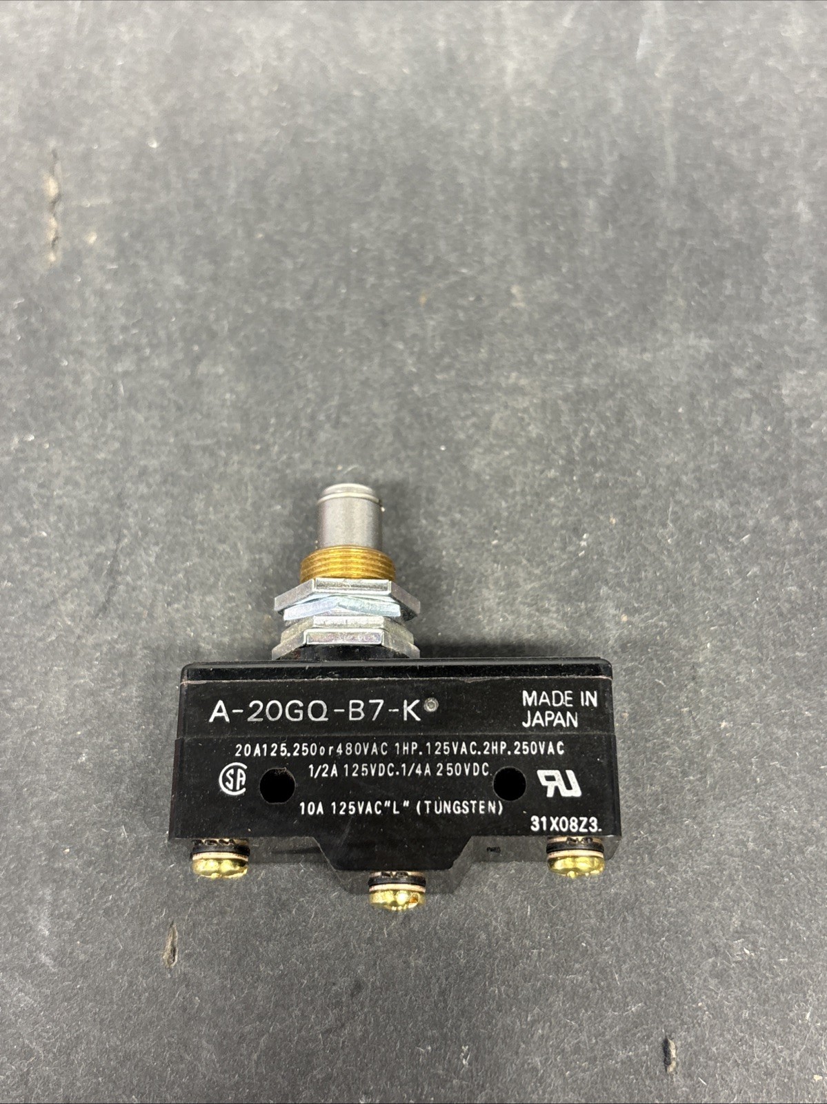 New OMRON ACTION SWITCH A-20GQ-B7-K 10A 125VAC 6X288