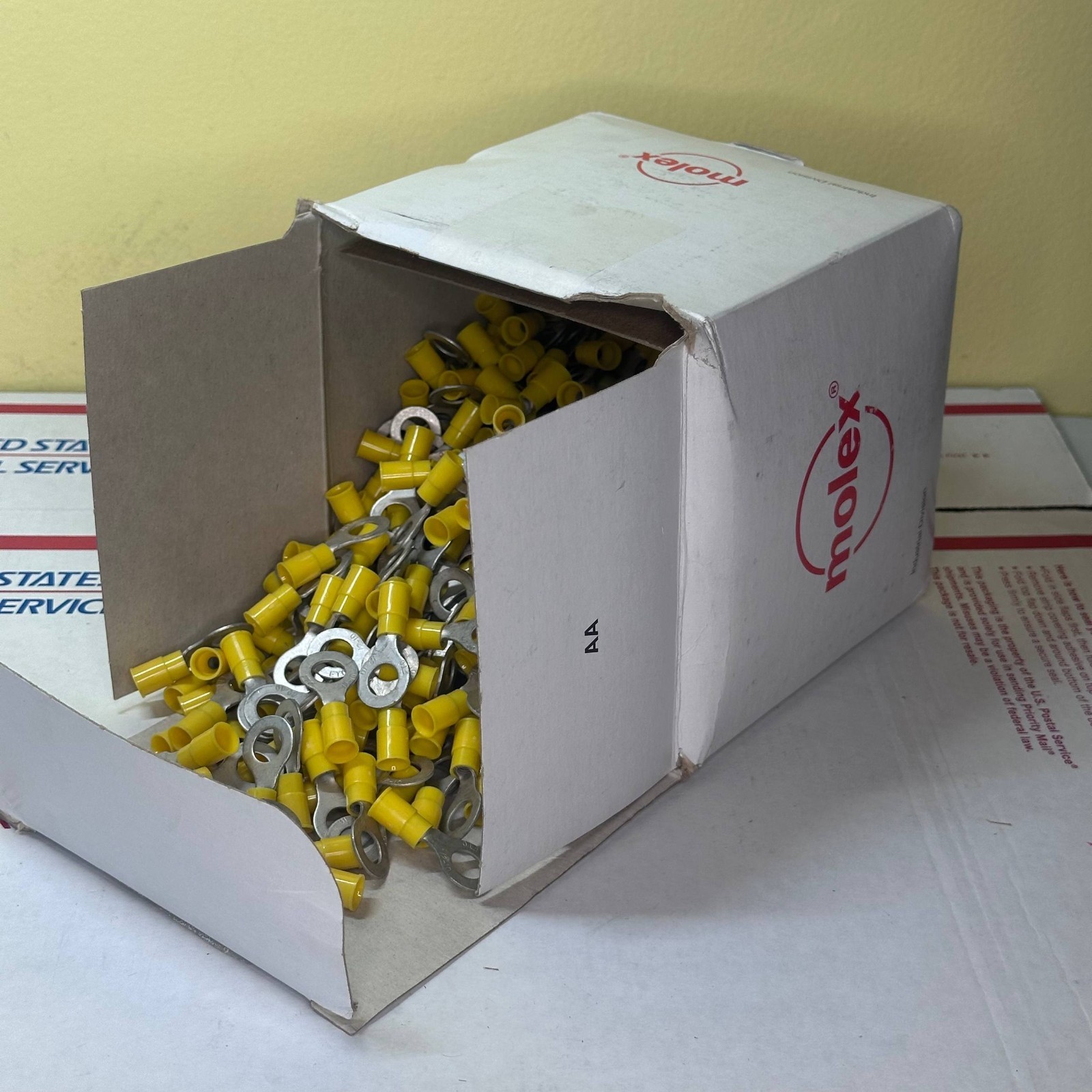 Box of 500: Molex Ring Terminal Crimp Lugs for #10-12 AWG Wire 5/16 M8 Bolt/Stud Box of 500: Molex Ring Terminal Crimp Lugs for #10-12 AWG Wire 5/16 M8 Bolt/Stud