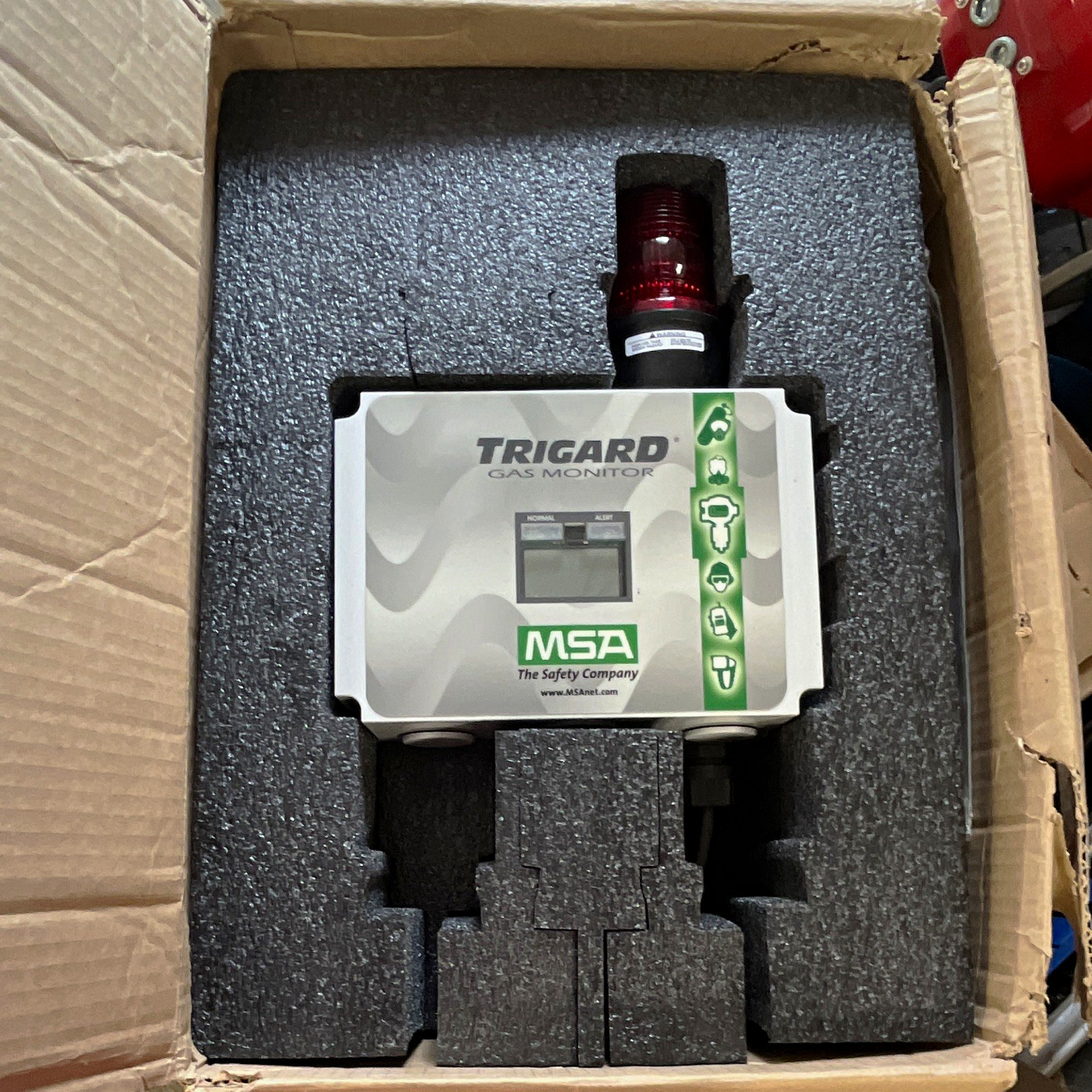 MSA Trigard Multi-Gas Monitor w/ Red Alarm Beacon & UltimaX Bracket 10047562
