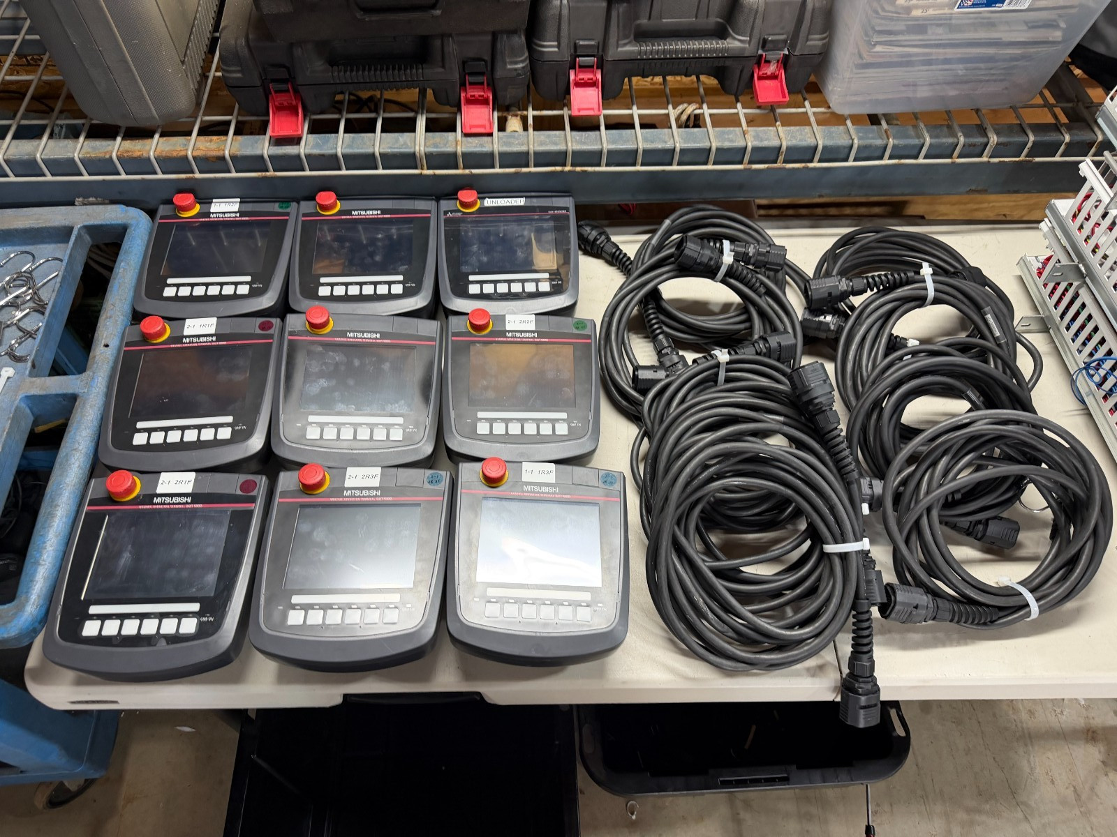 1 ONE MITSUBISHI GT1665HS-VTBD Graphic Operation Terminal HMI w/CORD 1 ONE MITSUBISHI GT1665HS-VTBD Graphic Operation Terminal HMI w/CORD