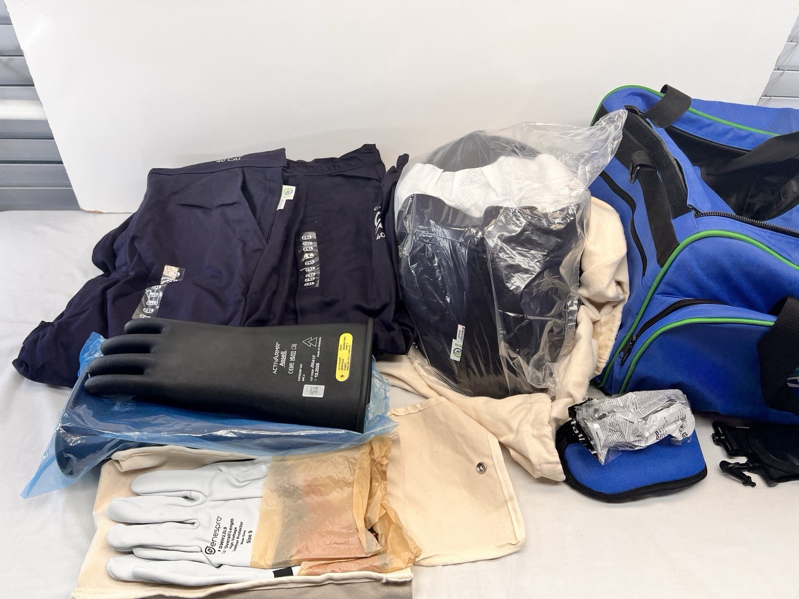 Enespro 40 Cal Arc Flash PPE Kit Jacket, Bibs, Helmet,2 Sets Gloves, Glasses XXL Enespro 40 Cal Arc Flash PPE Kit Jacket, Bibs, Helmet,2 Sets Gloves, Glasses XXL