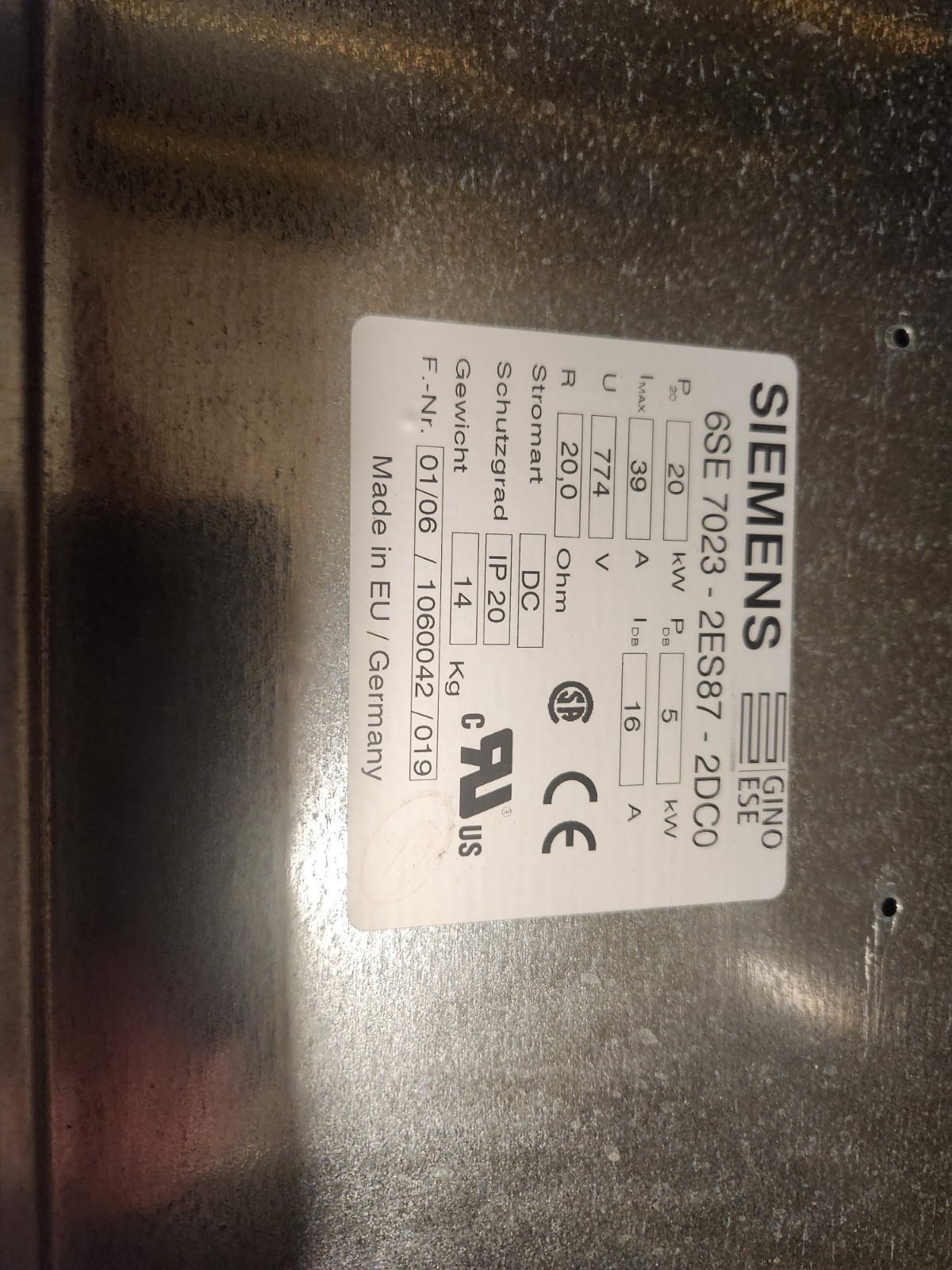 Siemens 6SE7023-2ES87-2DC0 BRAKING UNIT Siemens 6SE7023-2ES87-2DC0 BRAKING UNIT