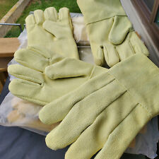 Guard Line  K705-14WL Heat Resistant Gloves, Sold as Lot of (6) picture
