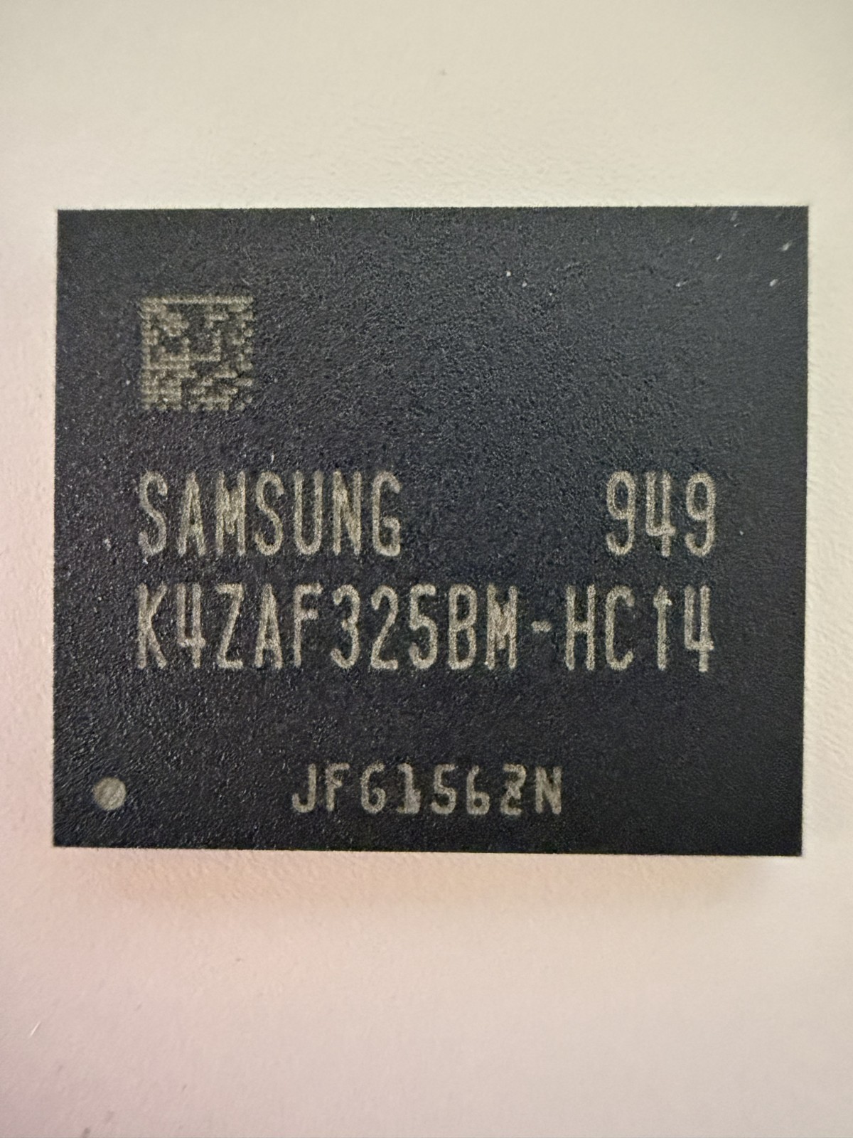 Samsung K4ZAF325BM-HC14 GDDR6 Memory IC 10-40 PCS Samsung K4ZAF325BM-HC14 GDDR6 Memory IC 10-40 PCS