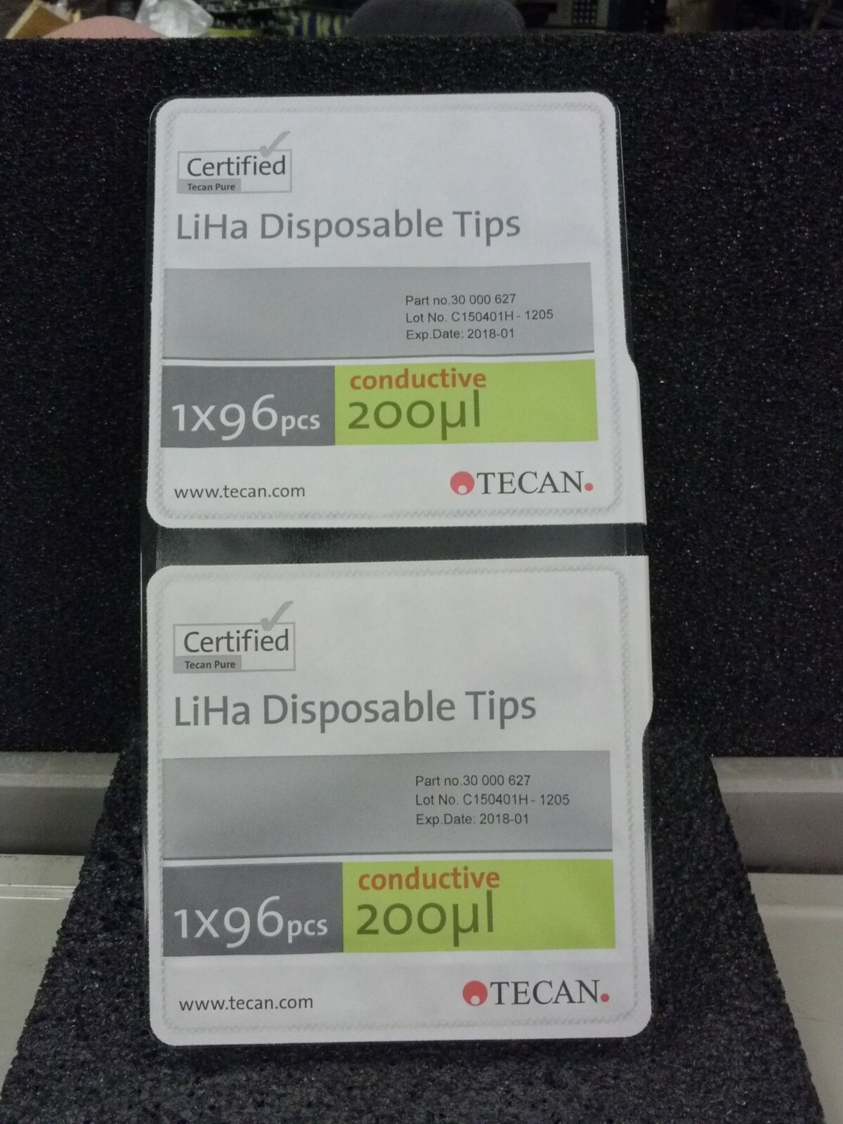 TECAN 30000627 1X96pcs Conductive 200 μl LiHa Disposable Tips EXP. 2018-01 X2 TECAN 30000627 1X96pcs Conductive 200 μl LiHa Disposable Tips EXP. 2018-01 X2