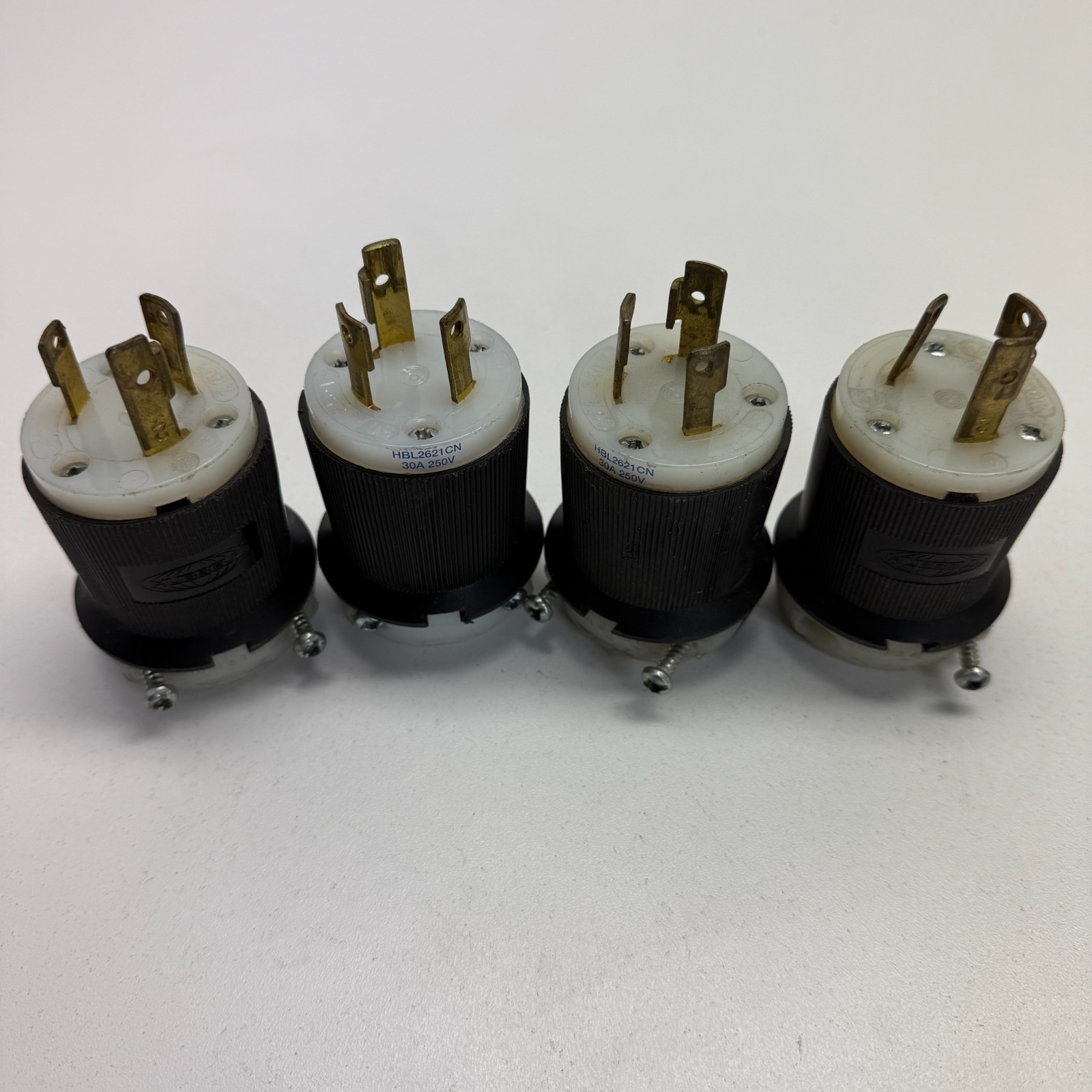 Hubbell Twist-Lock Plug HBL2621 CN 30A 250V Lot of 4 Used
