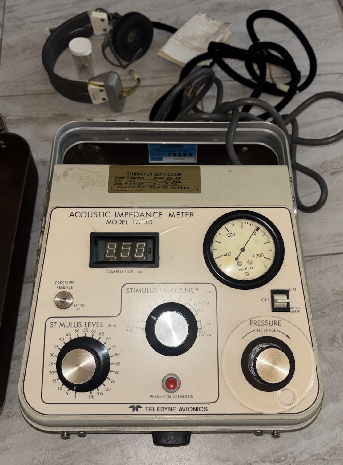 Teledyne Avionics Acoustic Impedance Meter Model TA-3D Powers On W/ Accessories