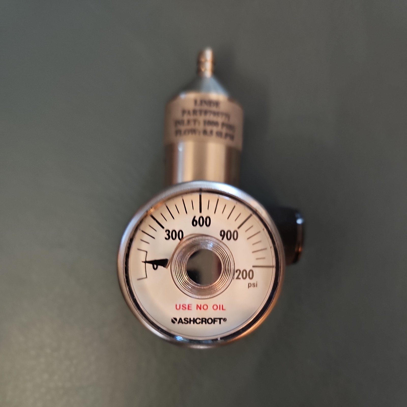 NEW GENUINE 0.5 SLPM Fixed Flow Calibration Gas Regulator Linde 795771 NEW GENUINE 0.5 SLPM Fixed Flow Calibration Gas Regulator Linde 795771