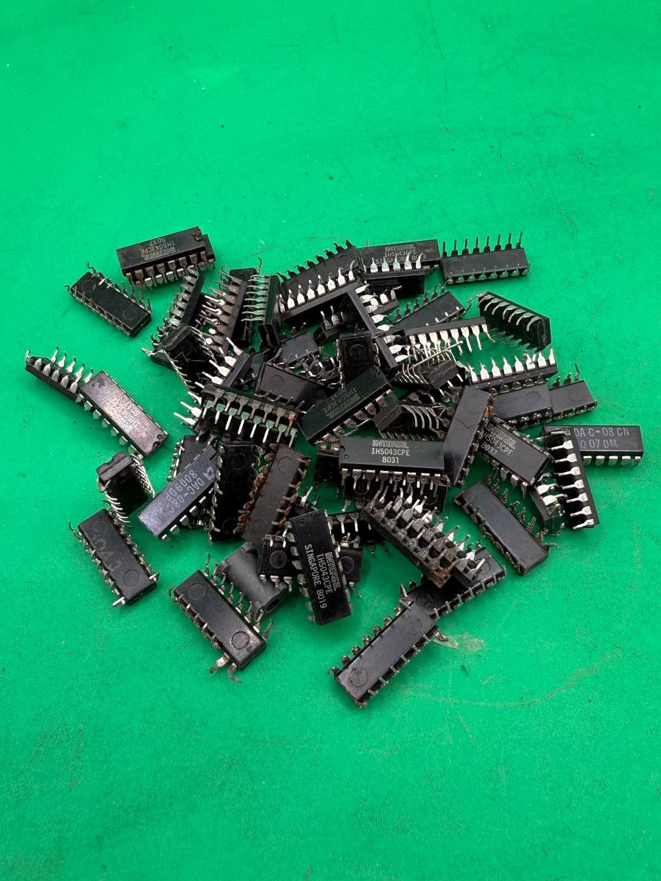 Lot of Vintage DIP IC Chips Intersil IH5043CPE Integrated Circuits RE