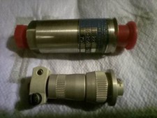 Teledyne 2210 2000PSI Pressure for Gas/Hydraulics/Liquids 1/4NPT Fem picture