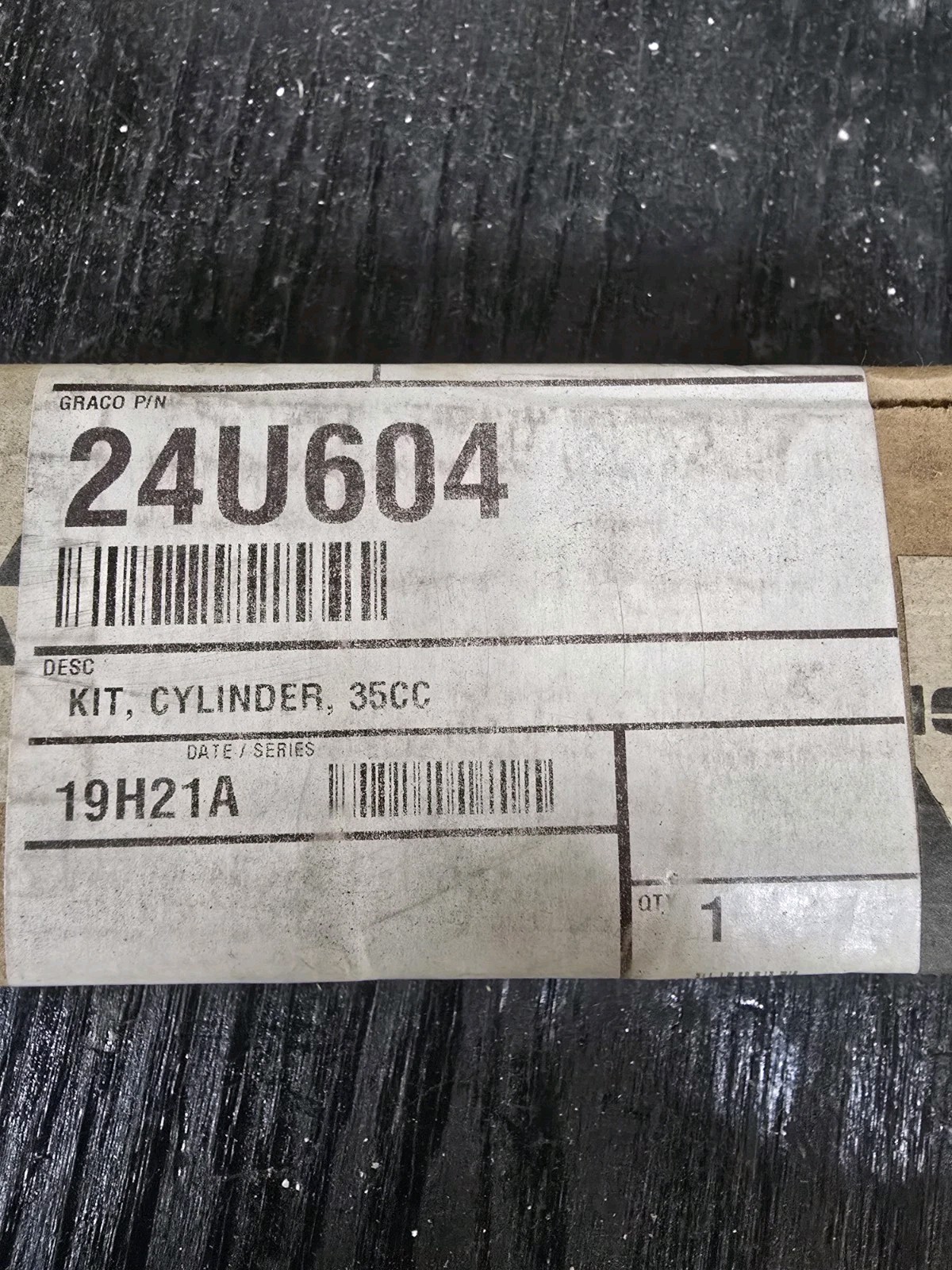 24U604 Graco