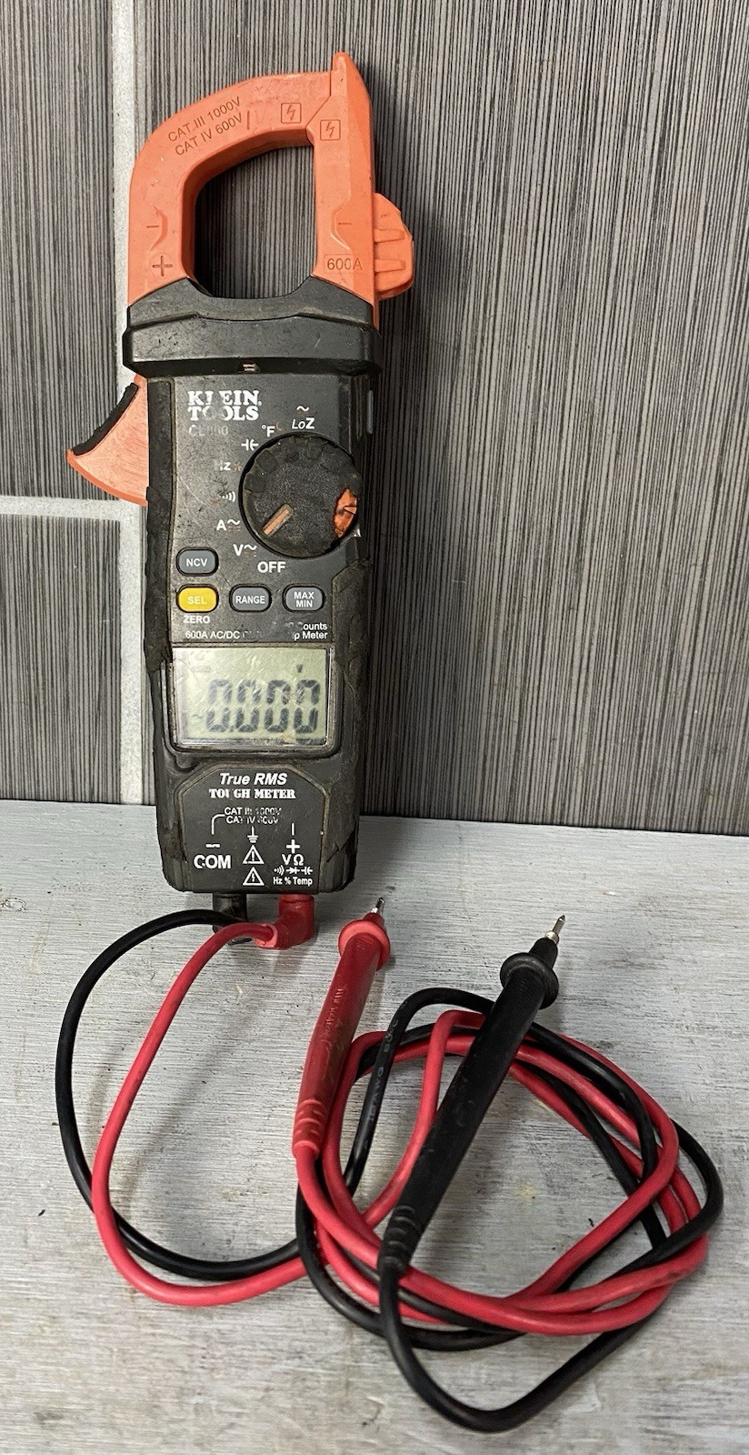 Klein Tools CL800 Digital Clamp Meter, AC Auto-Range TRMS, Low Impedance (LoZ)