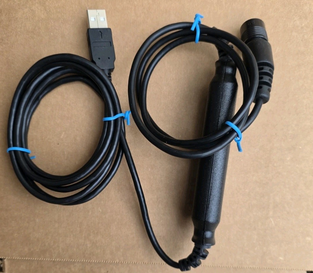 EF JOHNSON 023-5300-98002 USB PROGRAMMING CABLE FOR 5300 MOBILE STANDART SERIES. EF JOHNSON 023-5300-98002 USB PROGRAMMING CABLE FOR 5300 MOBILE STANDART SERIES.