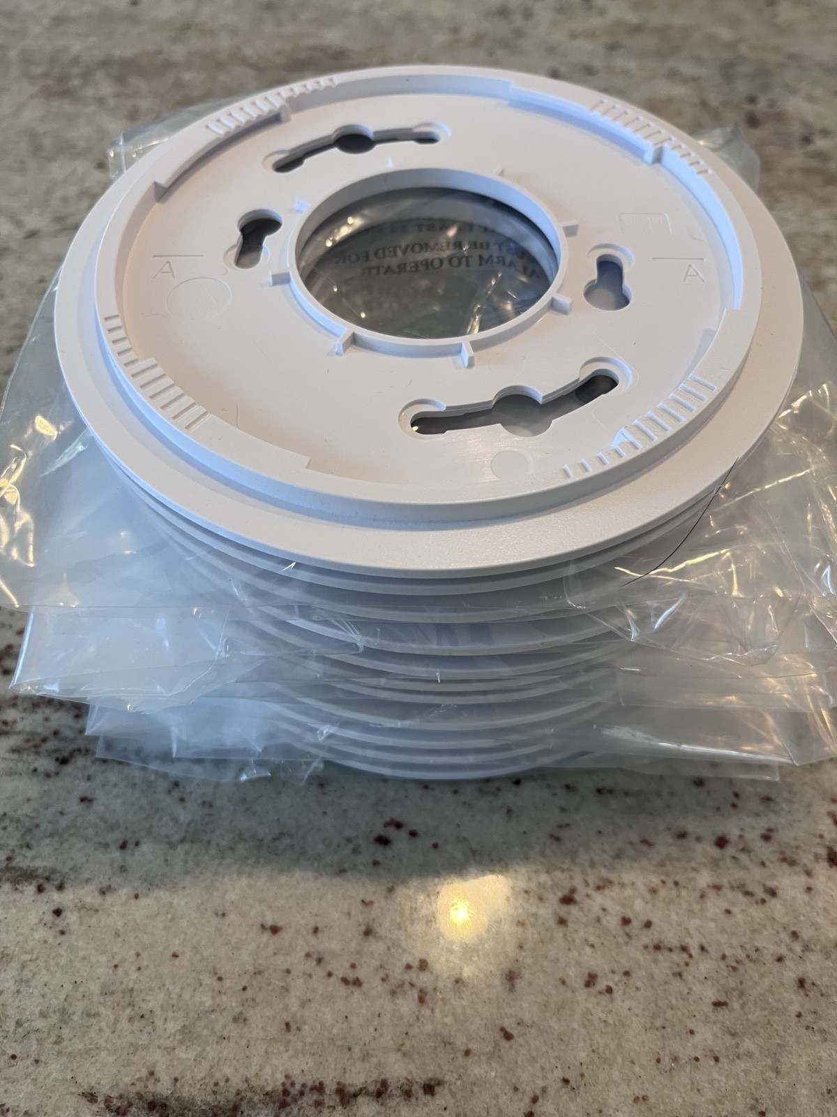 Kidde NEW Ceiling Mounting Plate for FireX Smoke Alarm CO Detector 30CUA10-V Kidde NEW Ceiling Mounting Plate for FireX Smoke Alarm CO Detector 30CUA10-V