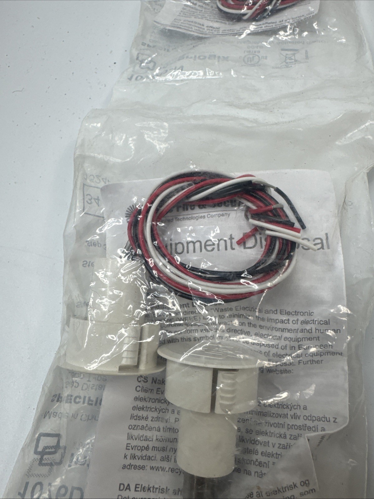 NEW GE SECURITY 1076D-N 1 INCH RECESSED MAGNETIC WHITE DOOR SENSOR/CONTACT SPDT NEW GE SECURITY 1076D-N 1 INCH RECESSED MAGNETIC WHITE DOOR SENSOR/CONTACT SPDT