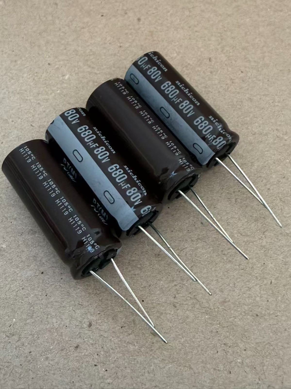 4pcs Nichicon 680uf 80v Radial Electrolytic Capacitors 680MFD/Replacing 63v 50v