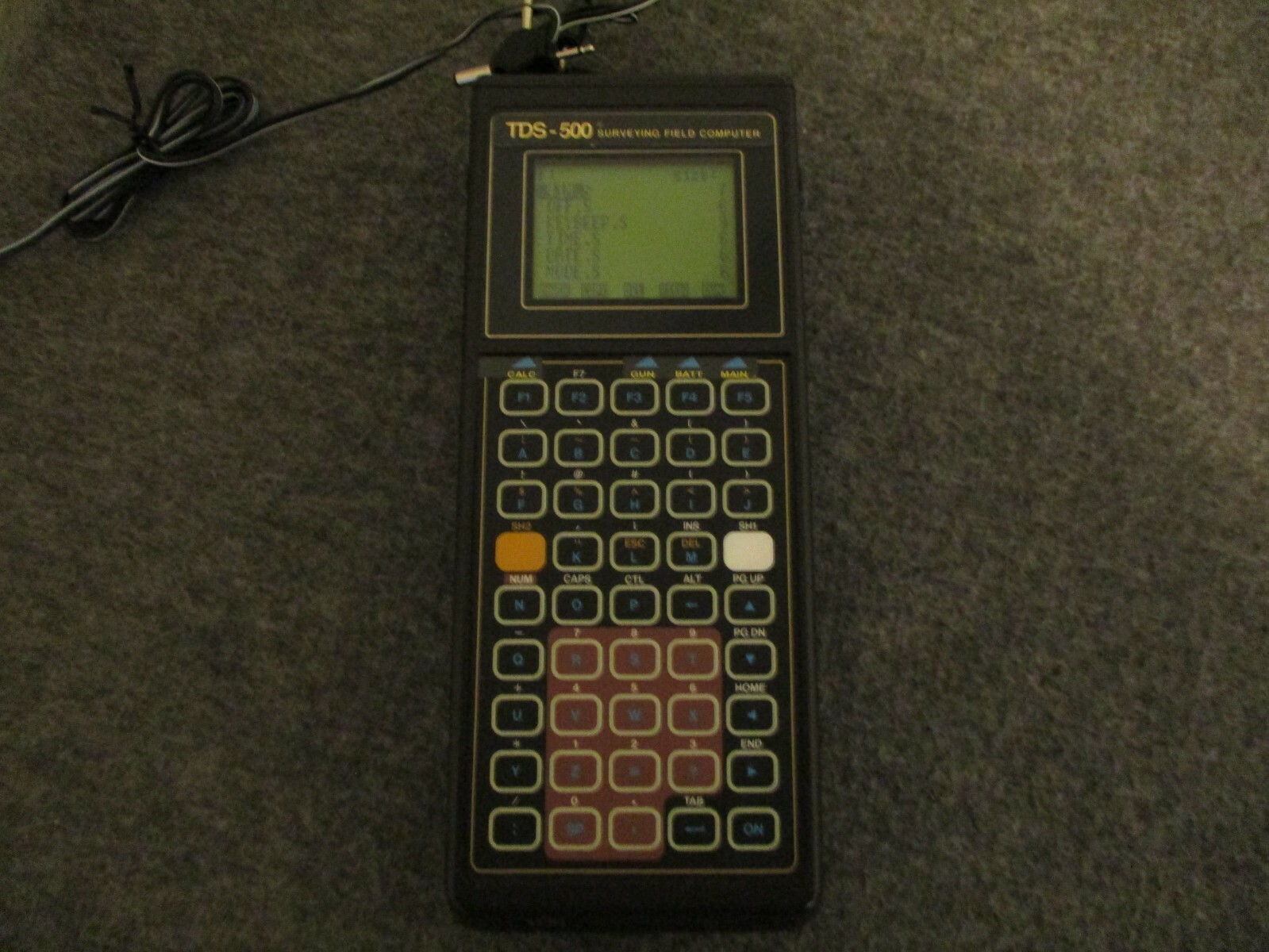 VINTAGE TDS-500 SURVEYING FIELD COMPUTER TRIPOD DATA SYSTEMS-POWERS UP/UNTESTED VINTAGE TDS-500 SURVEYING FIELD COMPUTER TRIPOD DATA SYSTEMS-POWERS UP/UNTESTED