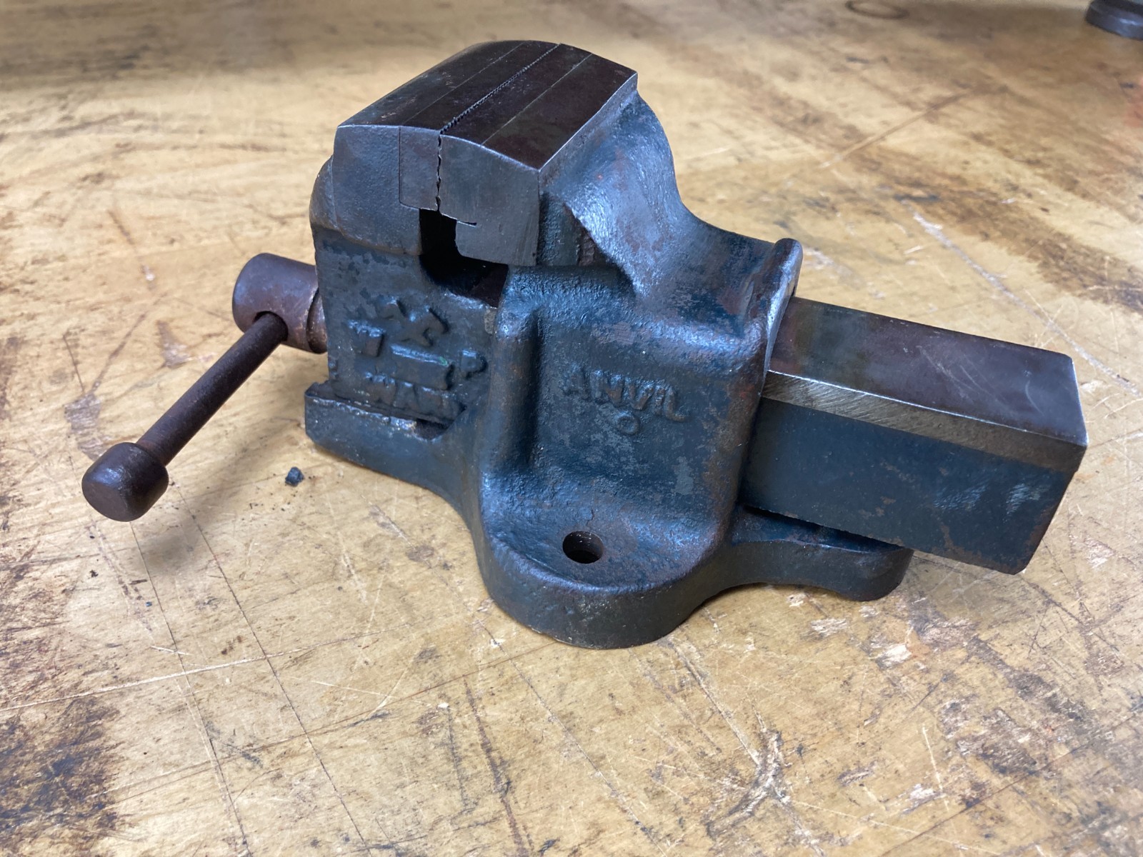 Vintage WP Ward England Bench Vise Woden Record Paramo 0 2 1/2 Vintage WP Ward England Bench Vise Woden Record Paramo 0 2 1/2