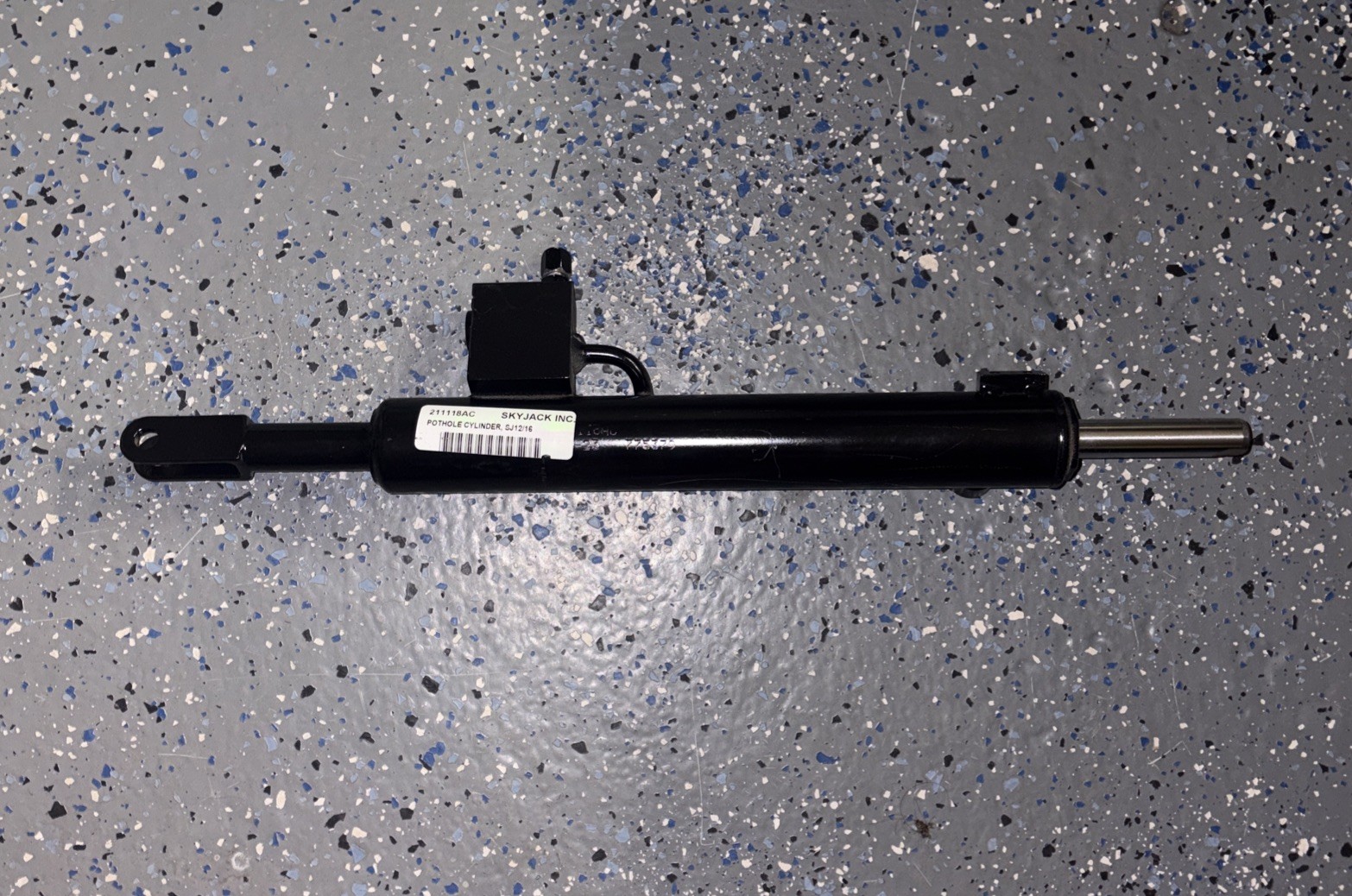 Skyjack 211118 Pothole Cylinder fits Skyjack SJ12 SJ16 Vertical Mast Lift Skyjack 211118 Pothole Cylinder fits Skyjack SJ12 SJ16 Vertical Mast Lift