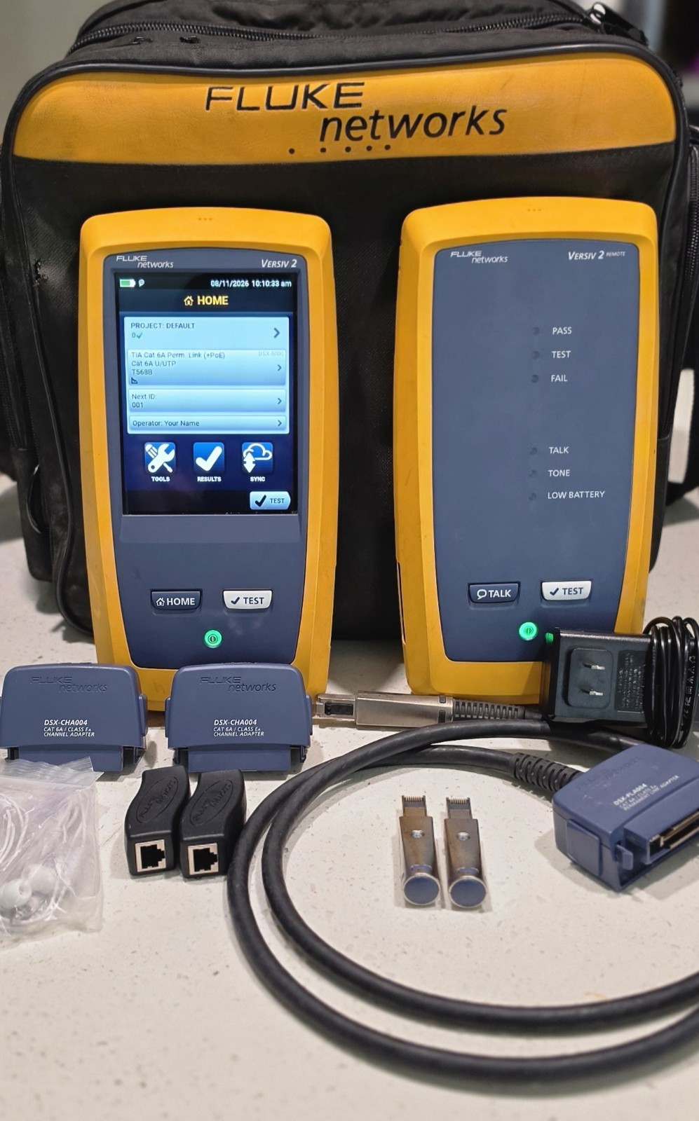 Fluke Networks Versiv 2 Main & Remote W/ Carry Bag & Accessories NO DSX MODULES Fluke Networks Versiv 2 Main & Remote W/ Carry Bag & Accessories NO DSX MODULES
