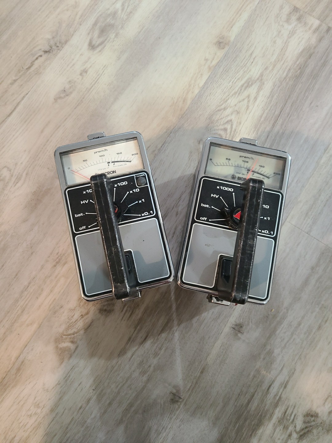 Lot Of 2 Bicron Low Energy Micro Rem Gamma Dose rate Meter Not Tested Lot Of 2 Bicron Low Energy Micro Rem Gamma Dose rate Meter Not Tested