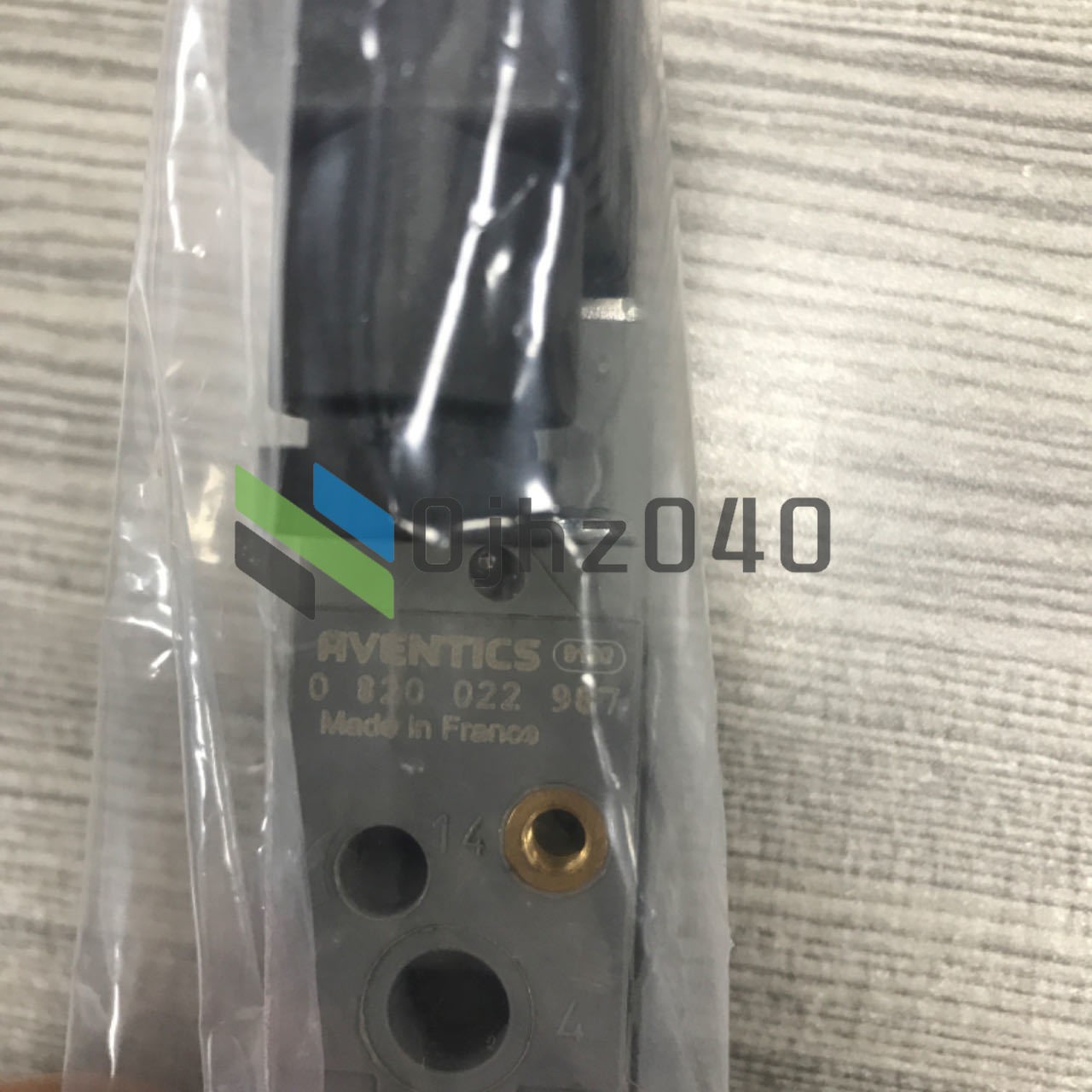 ONE NEW AVENTICS COAX Solenoid Valve 0820022987 ONE NEW AVENTICS COAX Solenoid Valve 0820022987