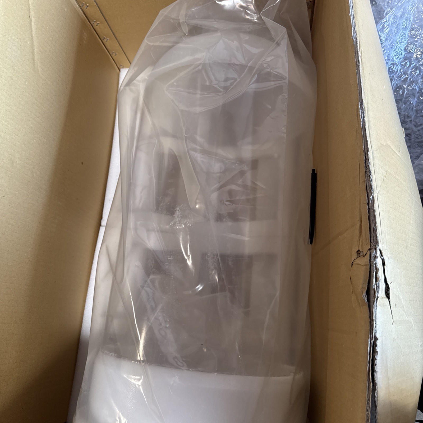 Applied Materials 7600. - 7800 Series EPI Bell Jar Applied Materials 7600. - 7800 Series EPI Bell Jar